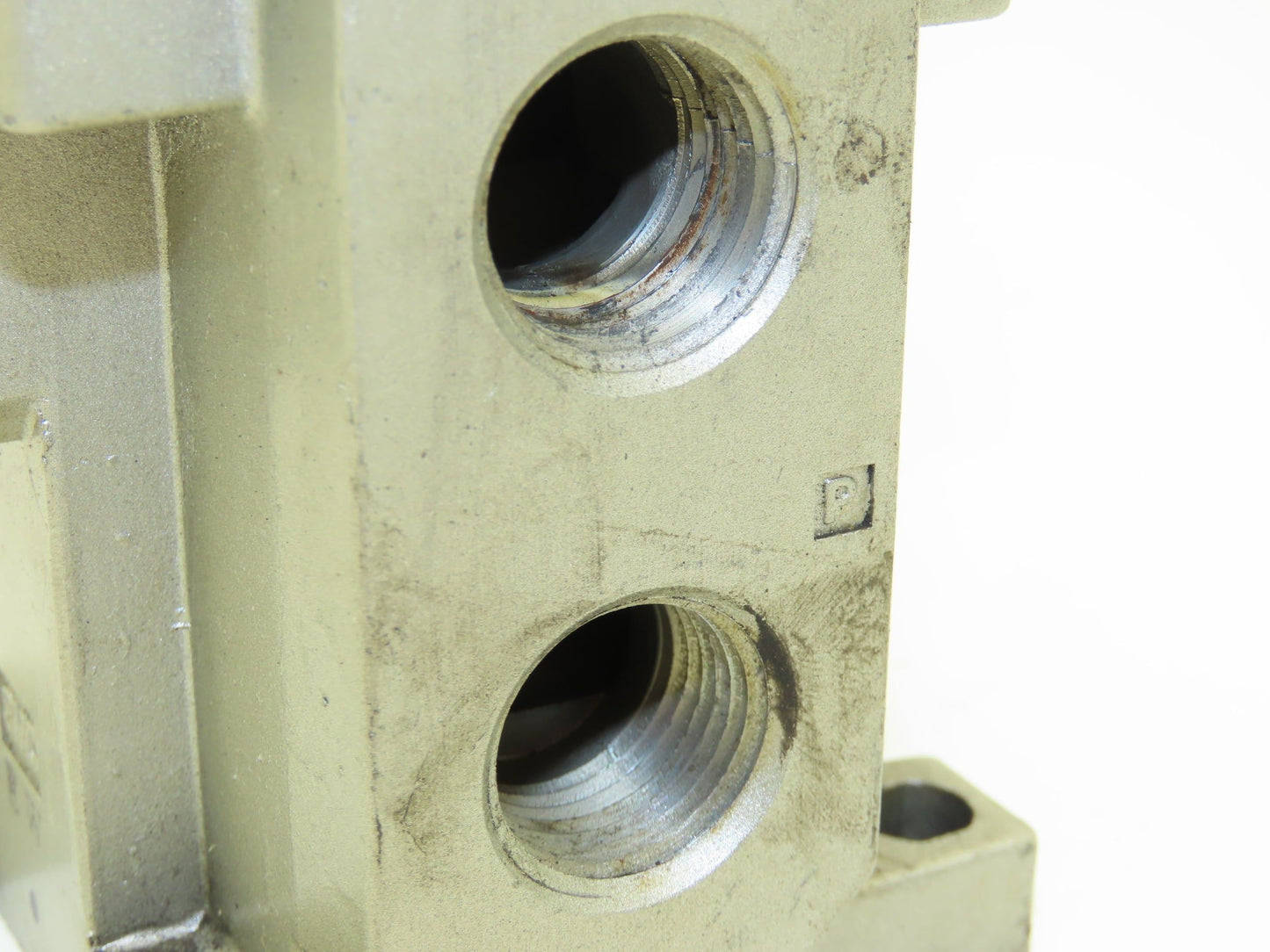 SMC NVS3145-0409D Pneumatic Air Solenoid Valve 1/2" NPT 3-Way 150 PSI 120VAC