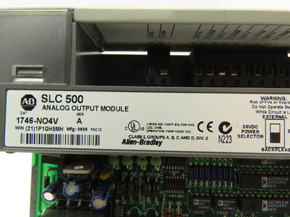 Allen Bradley 1746-NO4V SLC 500 Analog Voltage Output Module Series A