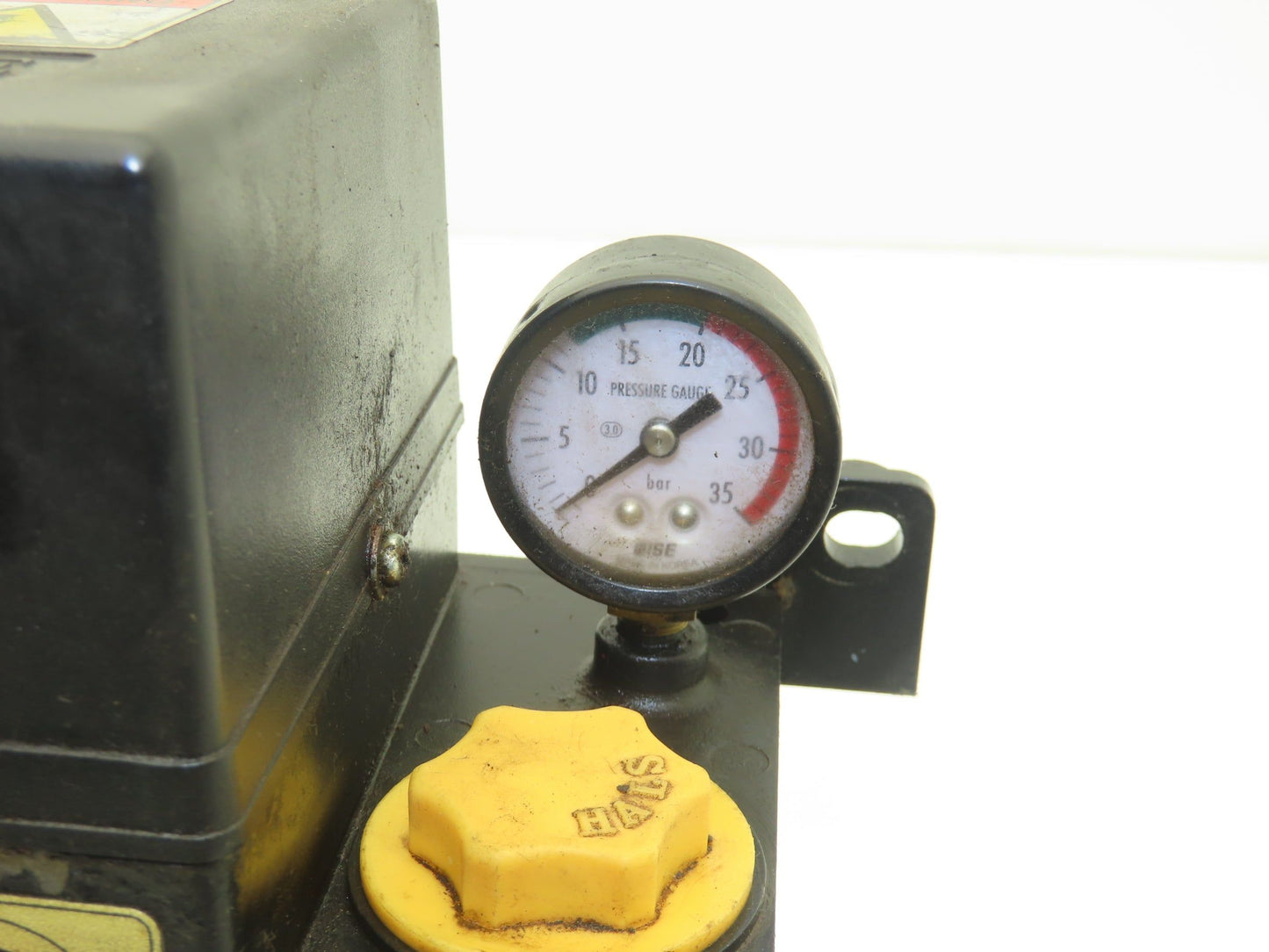 Hansung Hals Lube HMGP-303M Lubricator Oil Pump 2-Liter Tank 150cc/min 220V 1PH