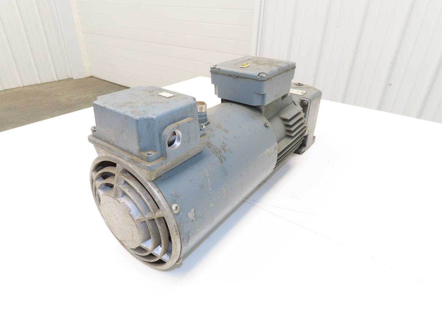 KEB G1.2B DA80G4 FI Inline Gearmotor 13.67:1 Reducer 1690/124rpm .75Kw 230/460V