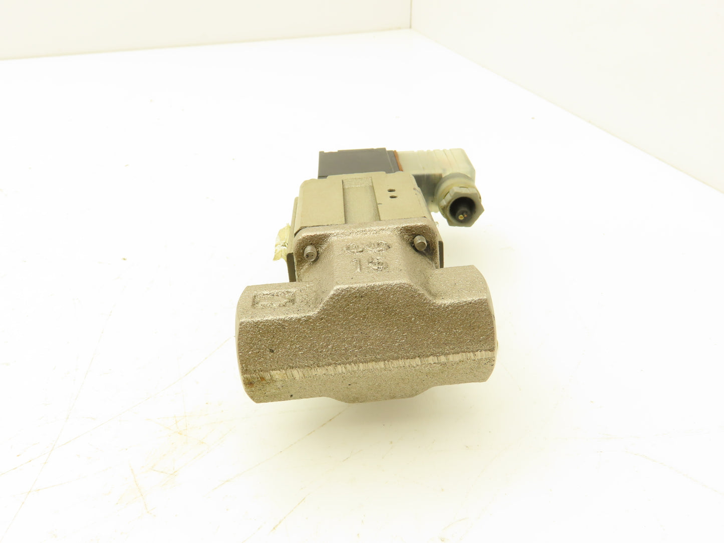 CKD CVS2-15A-10-B2HSB-3 Pneumatic Solenoid Valve 2 Way 2 Position 1/2"NPT 24VDC