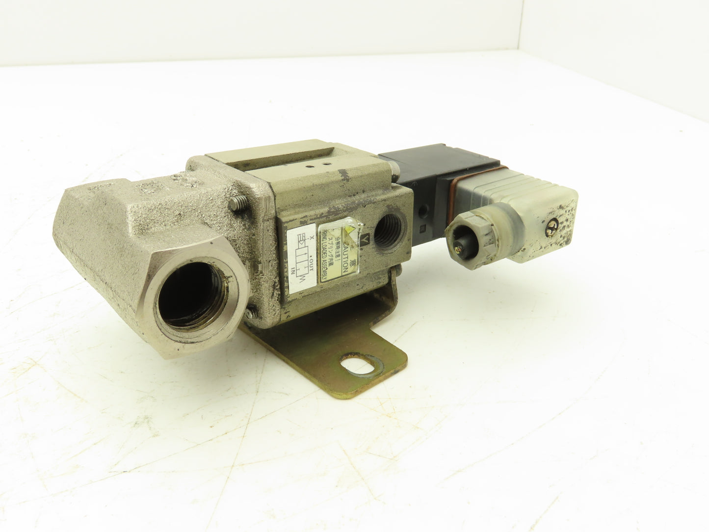 CKD CVS2-15A-10-B2HSB-3 Pneumatic Solenoid Valve 2 Way 2 Position 1/2"NPT 24VDC