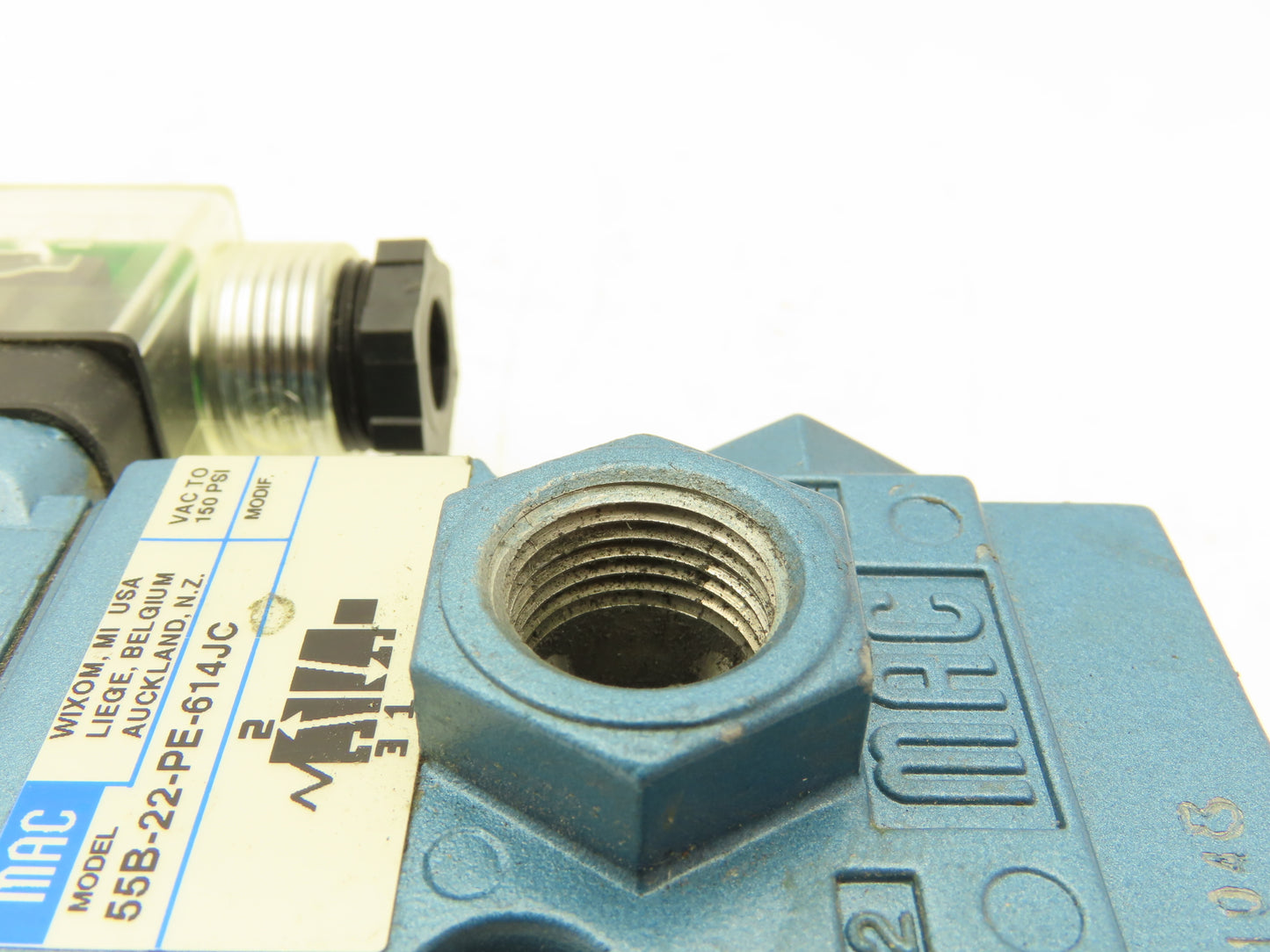MAC 55B-22-PE-614JC Solenoid Valve 3/8" NPT 24VDC Coil 30-150PSI