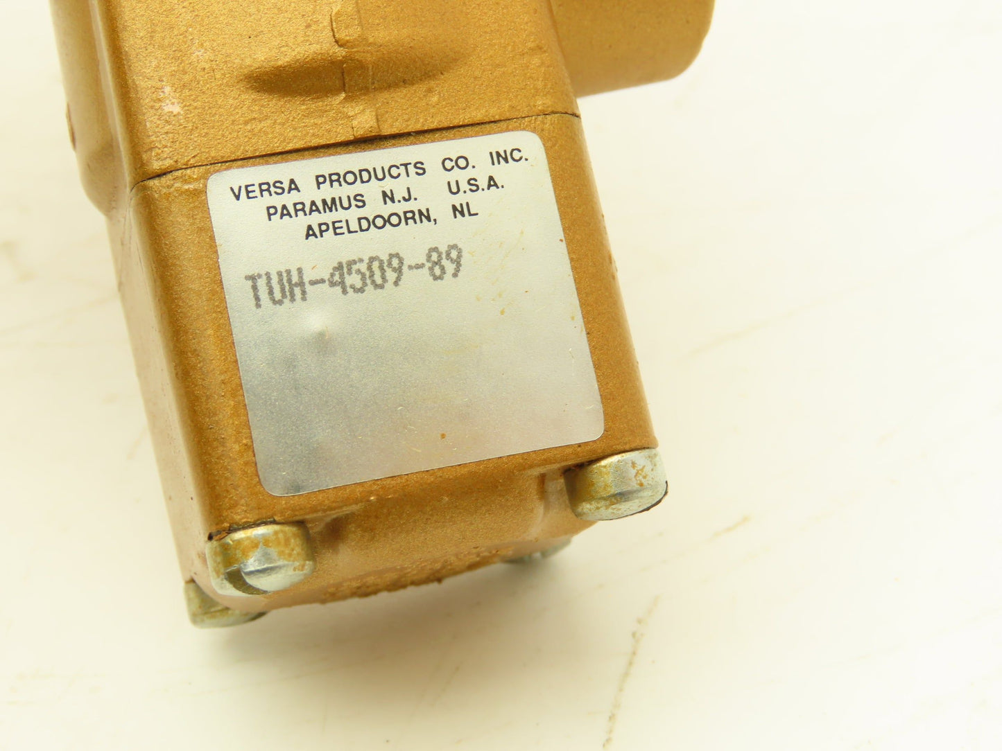 Versa TUH-4509-89 Hydraulic Manual Hand Lever Valve Brass 500 psi 1/2" NPT 4/3