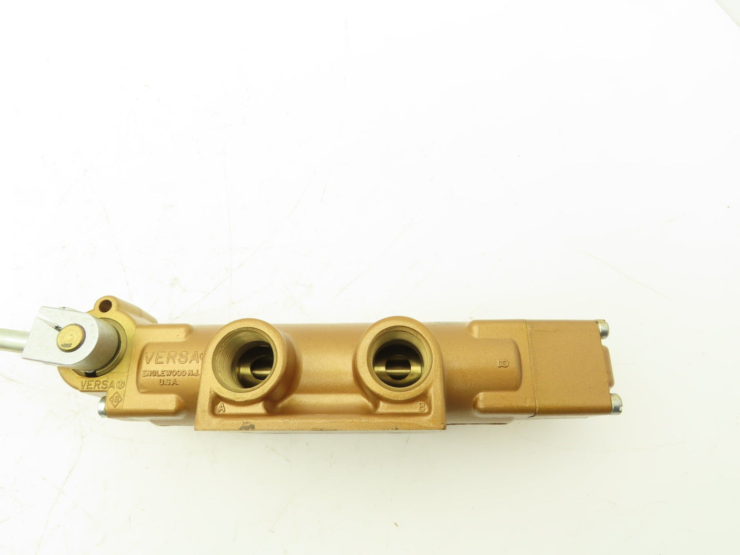 Versa TUH-4509-89 Hydraulic Manual Hand Lever Valve Brass 500 psi 1/2" NPT 4/3