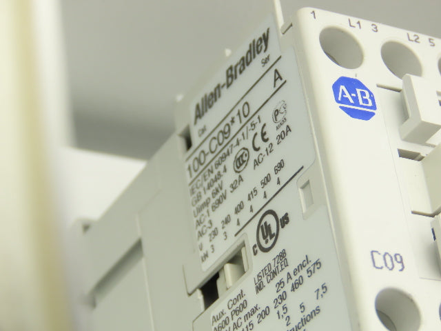 Allen Bradley 103H-NX1D Motor Starter Enclosure Electrical Disconnect