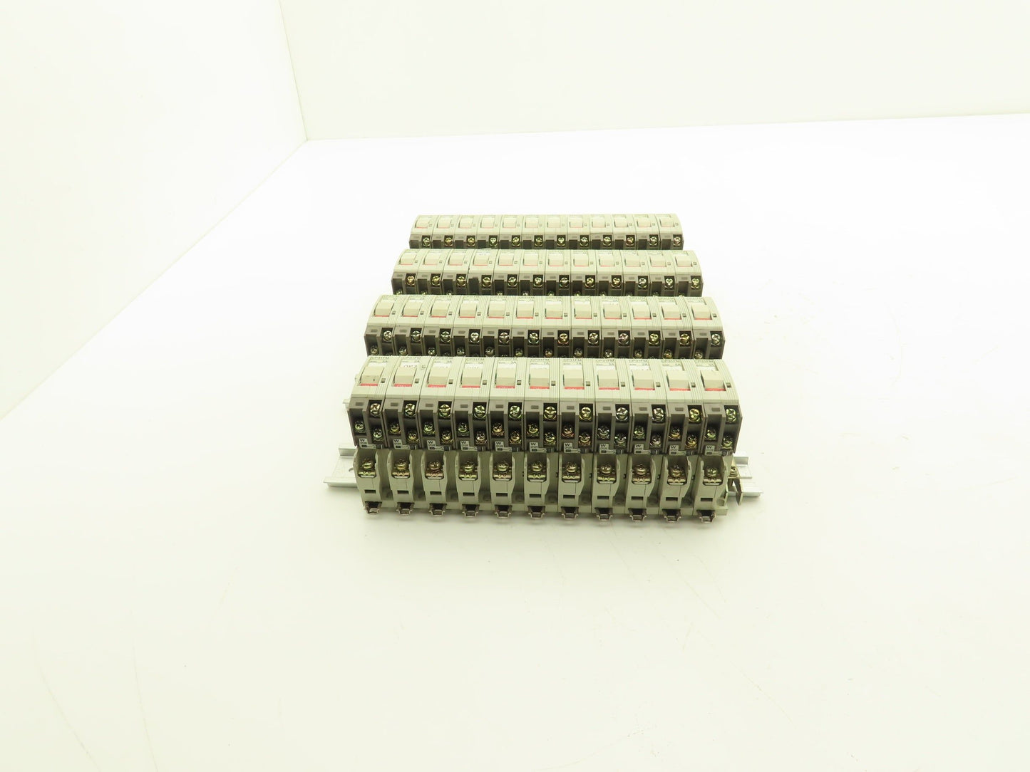 Fuji Electric Circuit Breakers AC/DC | 2/3/5/7A | 1-Pole | Lot of 47