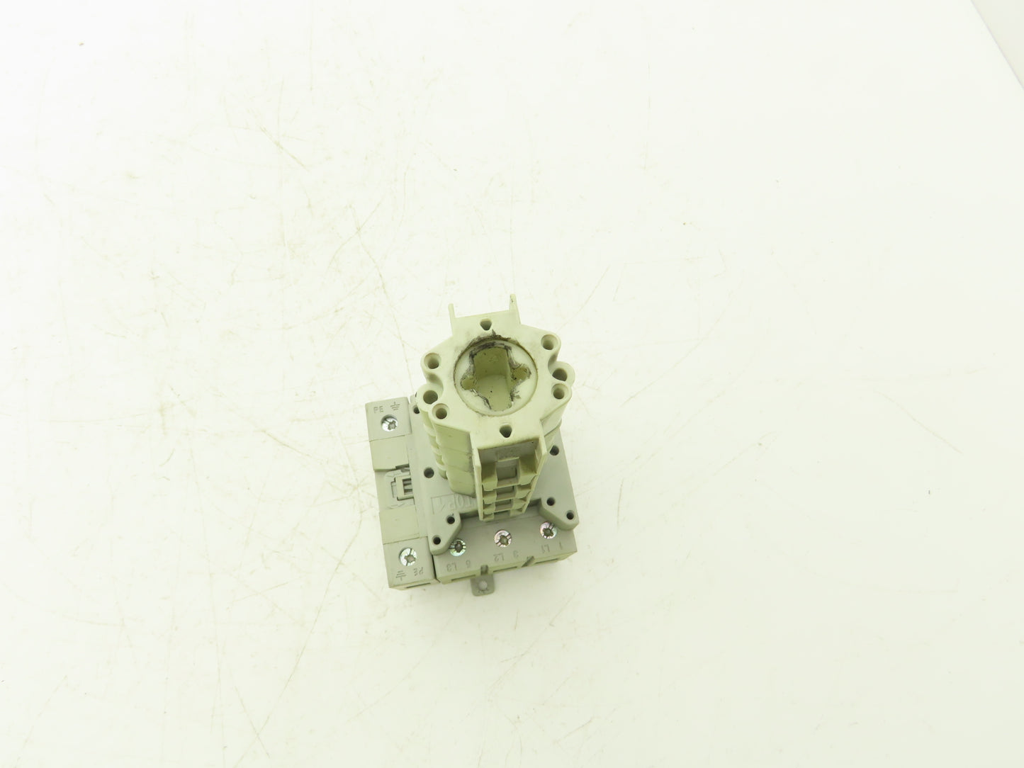 Sprecher+Schuh LA7-63-1753 Motor Disconnect Switch Through Door 25Hp 600v 3ph