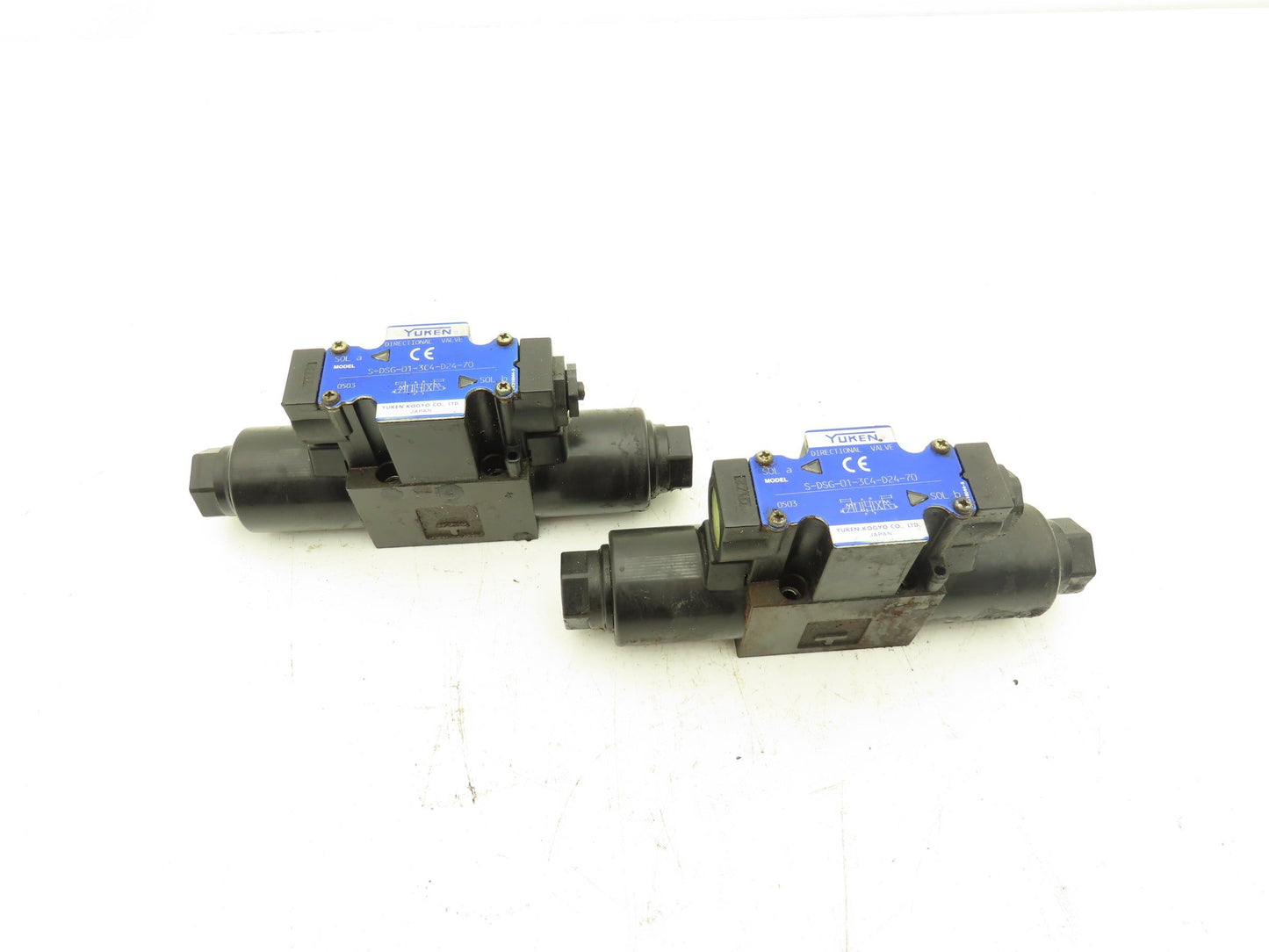 Yuken S-DSG-01-3C4-D24-70 Hydraulic Directional Solenoid Valve 24VDC  Lot of 2