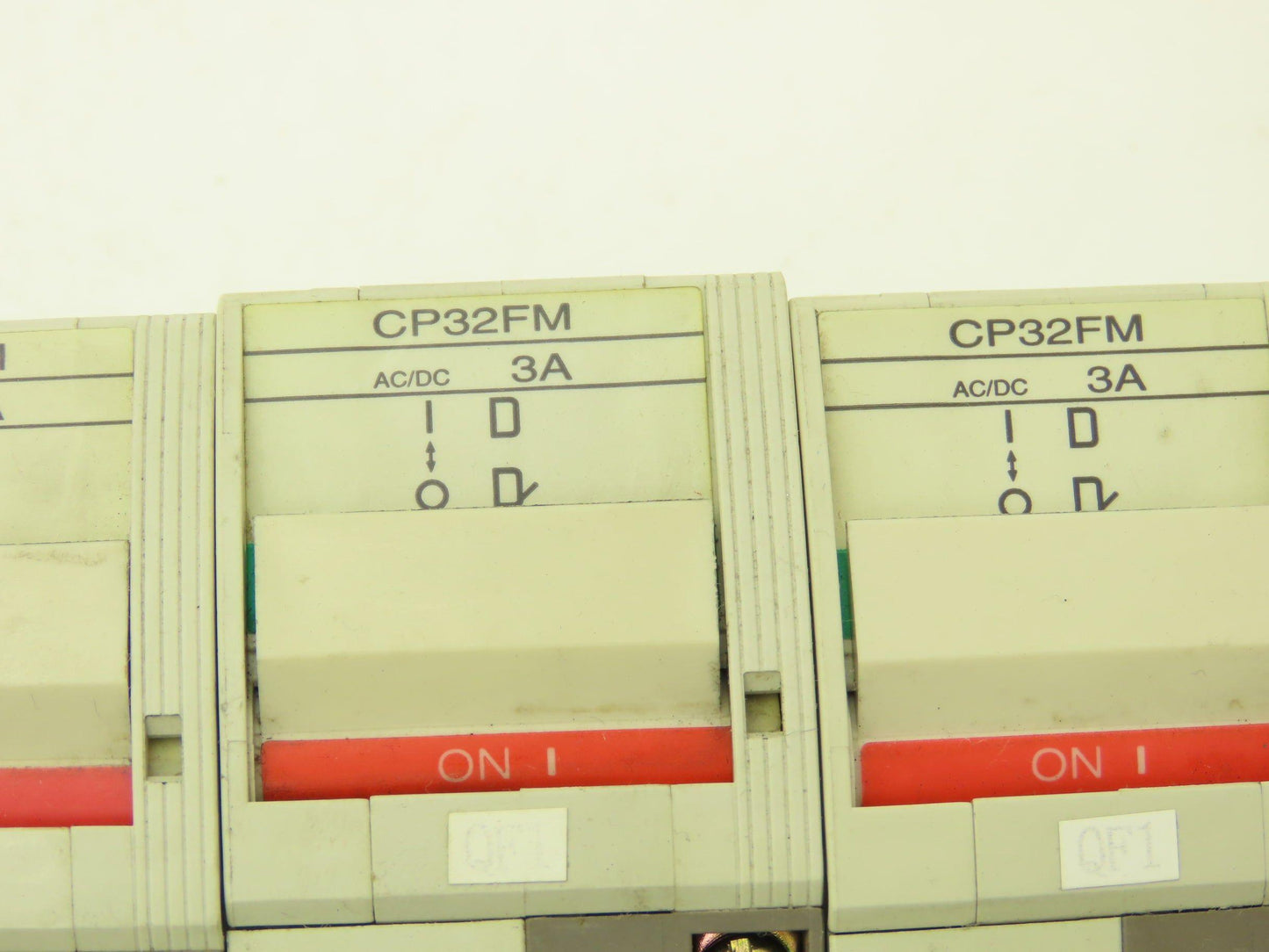 Fuji Electric Circuit Breakers AC/DC | 3/5/10/15A | 2/3-Pole | Mixed Lot of 11