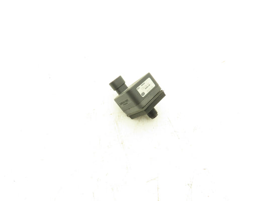Kavlico P350-5A-D1A Pressure Transducer 0-5psi Absolute Viton Seal 1/4"-18 NPT