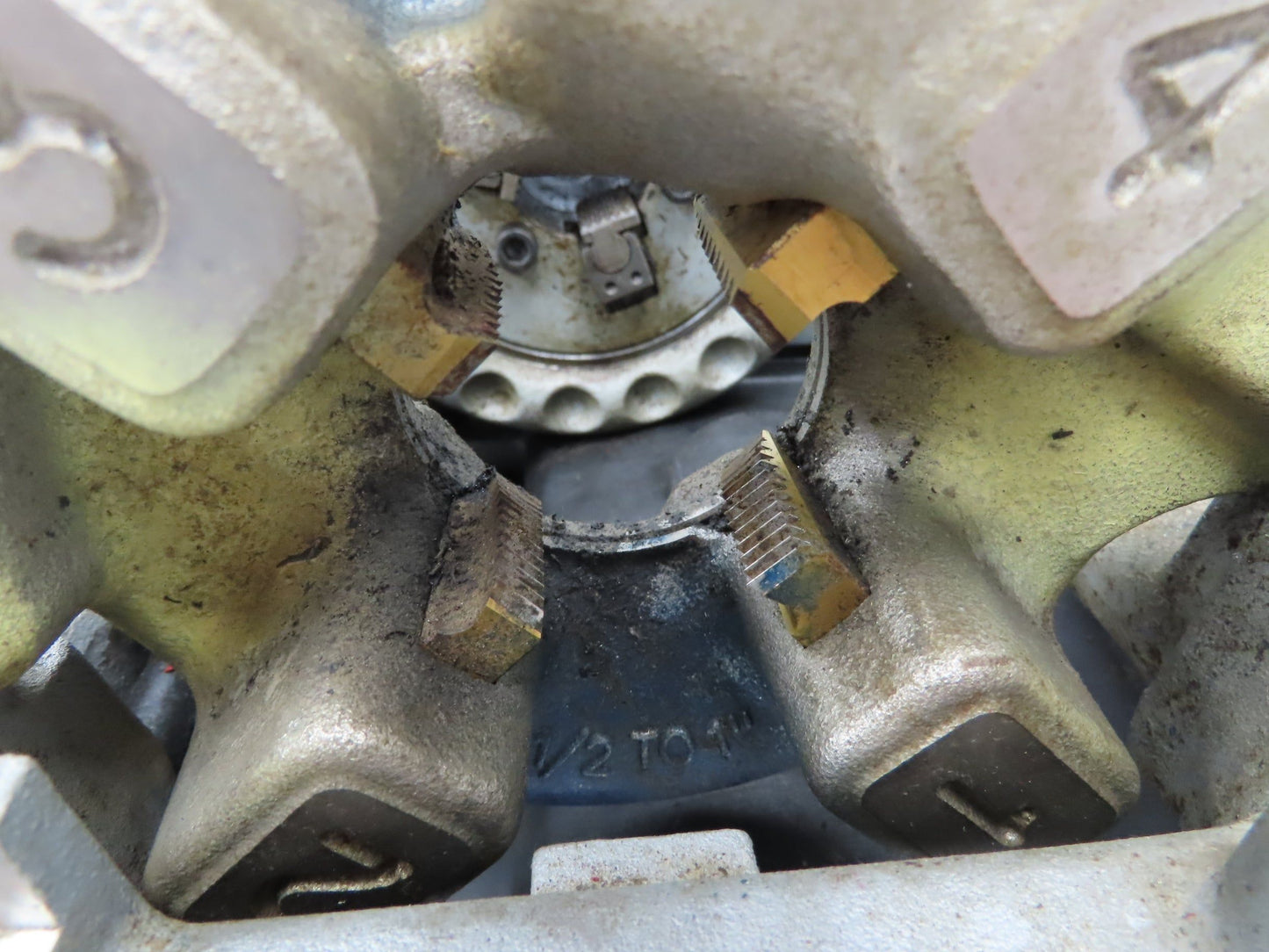 Ridgid 1210 Oil-less Pipe Threader Mobile Die Head Dies 1/2" to 1" Reamer Cutter