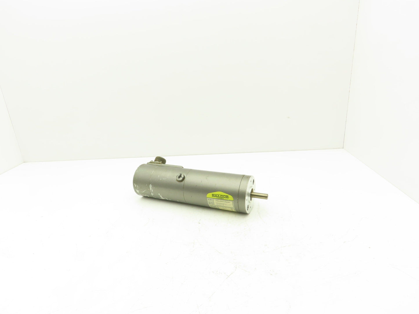 Baldor MTE-3363-BCDCN DC Servo Motor 4000rpm 120VDC 180 OZ-IN