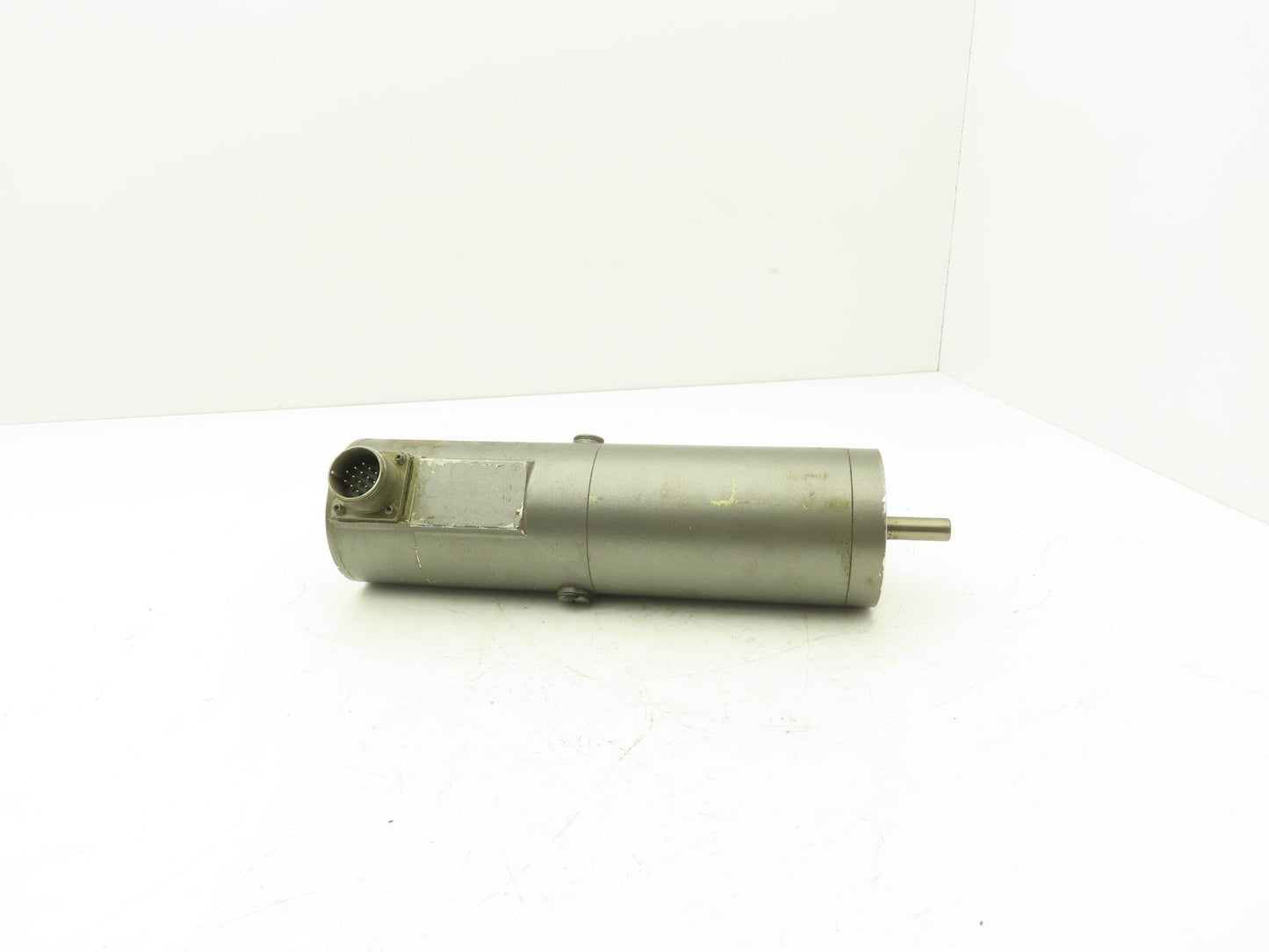 Baldor MTE-3363-BCDCN DC Servo Motor 4000rpm 120VDC 180 OZ-IN