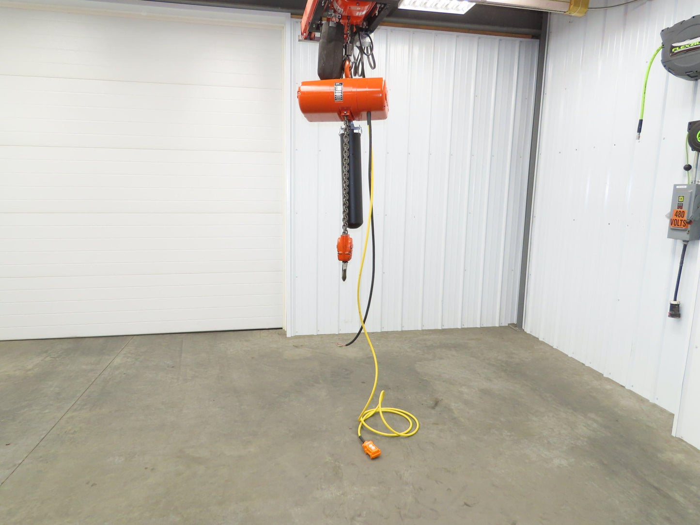 CM Lodestar RR 2 To Electric Chain Hoist 16 FPM 20' Lift 230/460 V 16' Pendant
