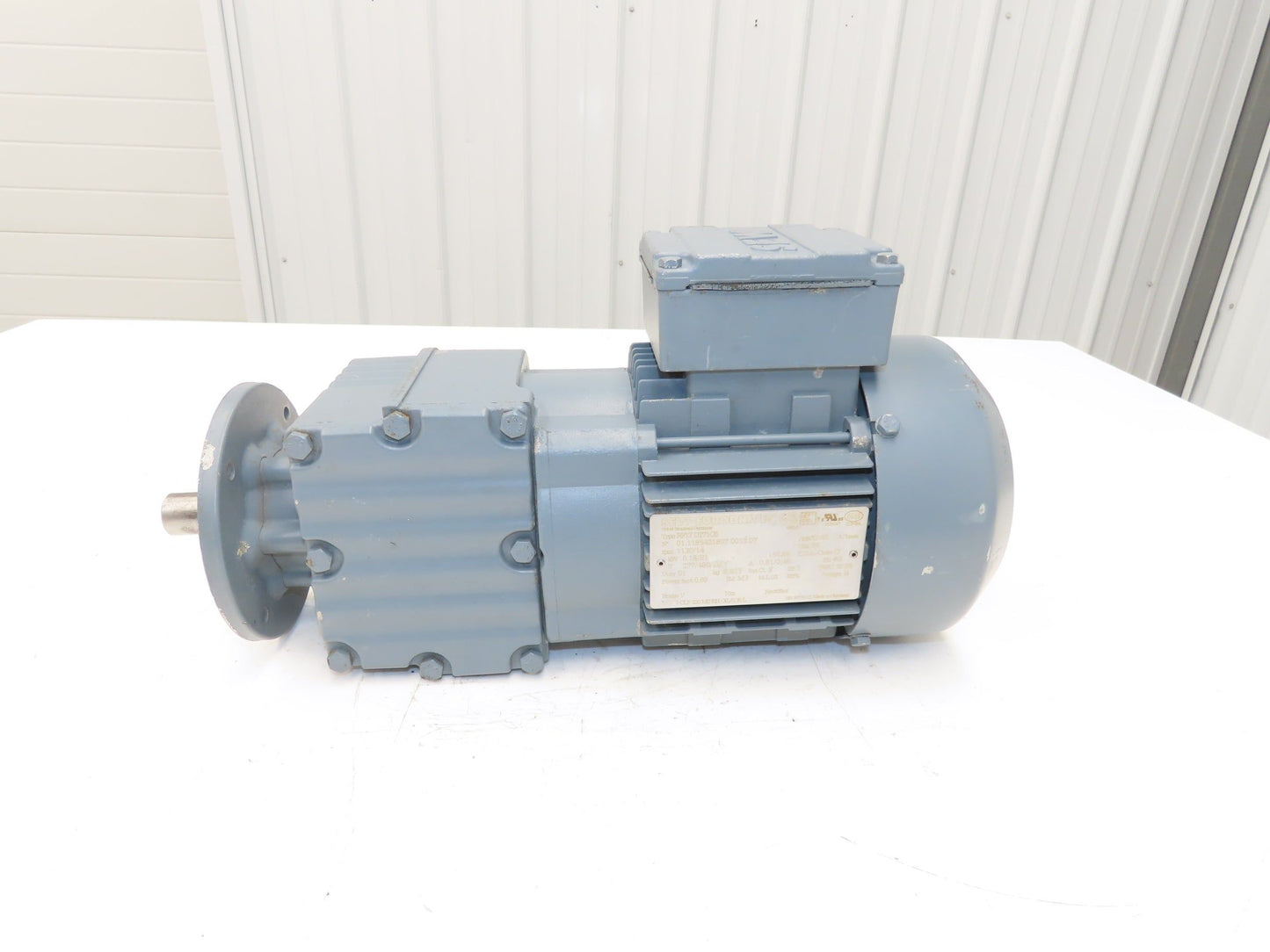 Sew Eurodrive RF17DT71C6 Gearmotor 80:1 Ratio 0.18kW 14rpm 277/480V DT71 TEFC