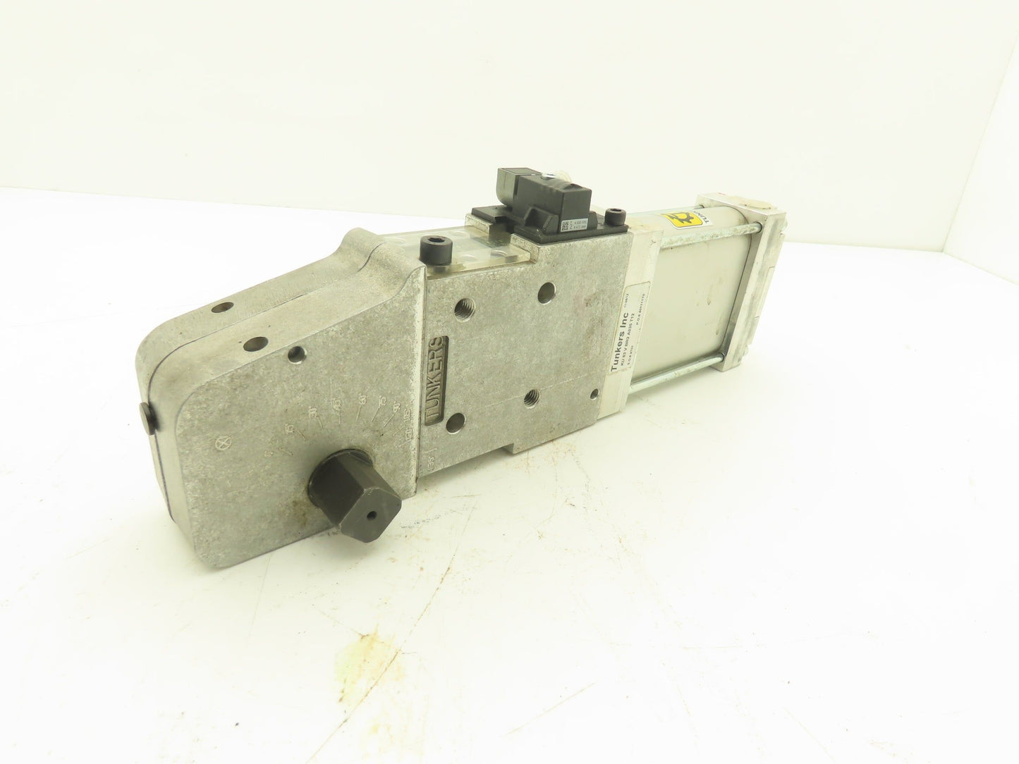 Tunkers KU 63 V BR2 A035 T12 Pneumatic Vario Clamp 7/8" Drive 135°