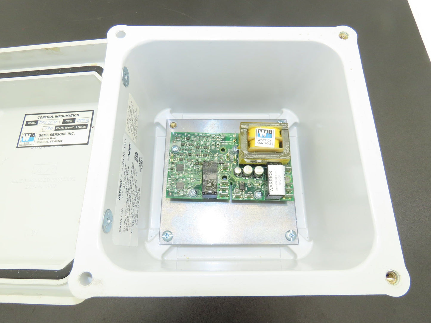 Warrick Controls DFC1C4 Dual Function Control 50K Direct 120vac 6"x6" Enclosure