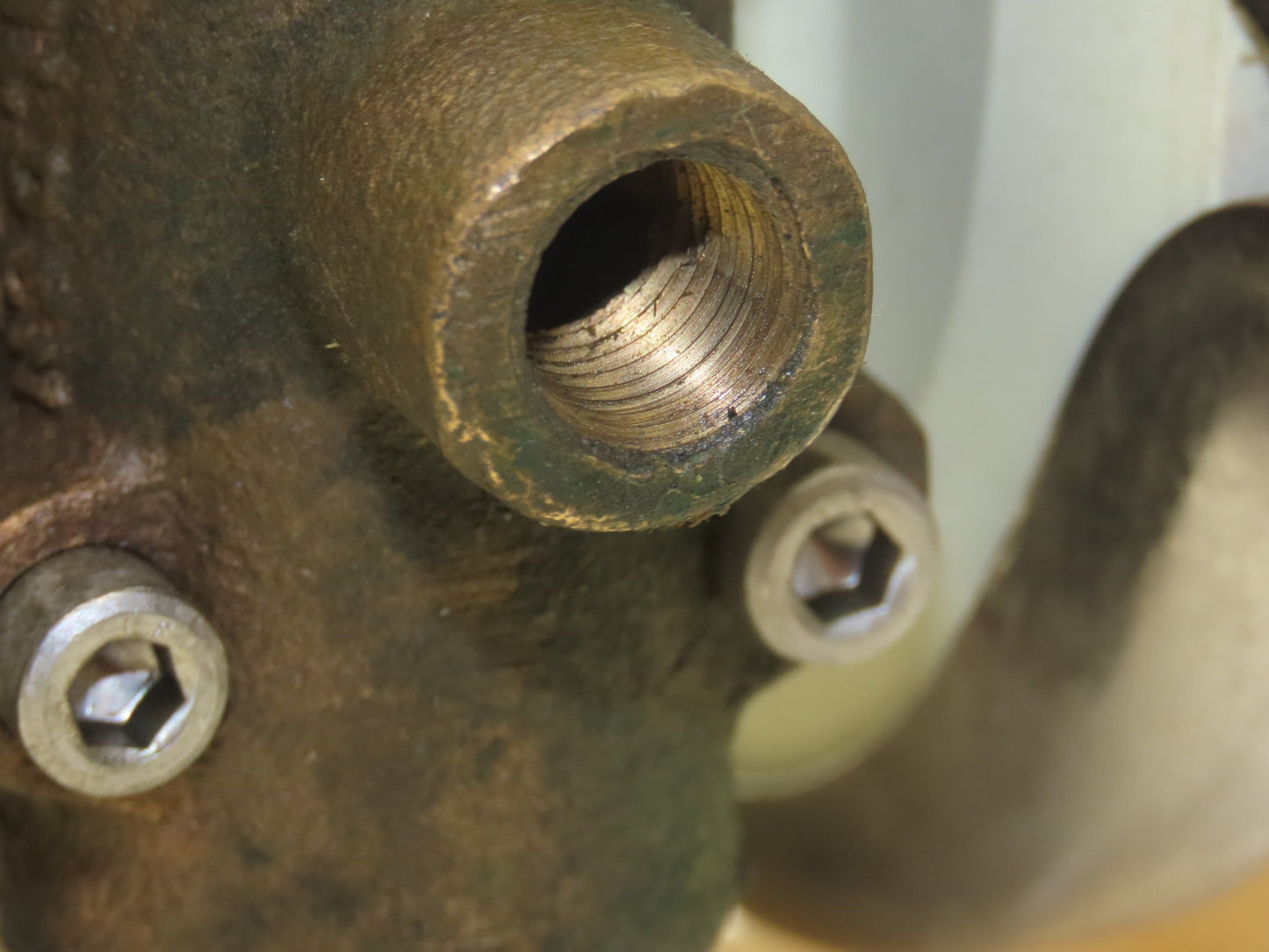 Wilden M1/PT-1/2 Diaphragm Pump 1/2" NPT 4gpm @ 4psig