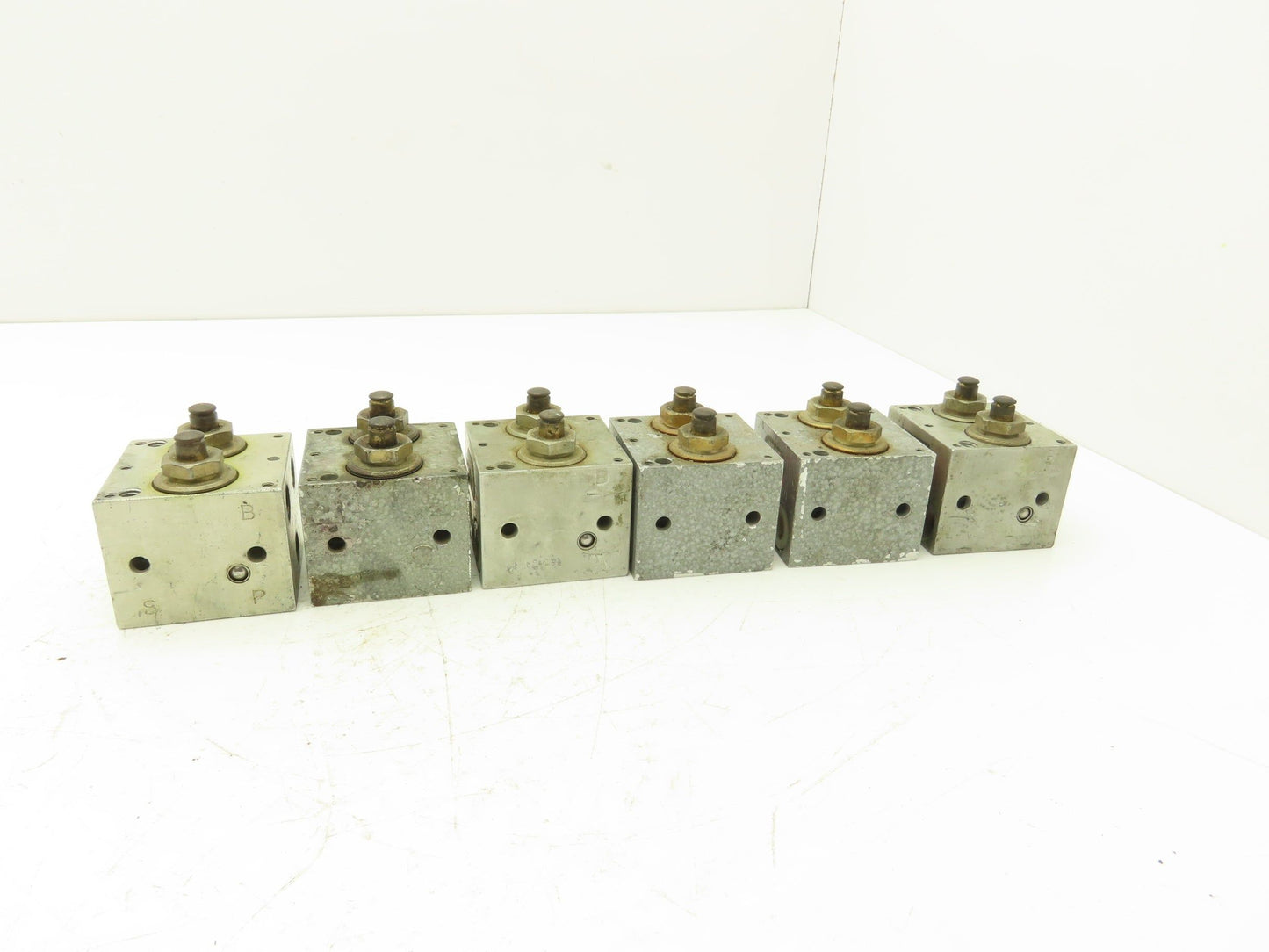 Knorr-Bremse WBV-6 Pneumatic Air Double Switch Block Lot of 6