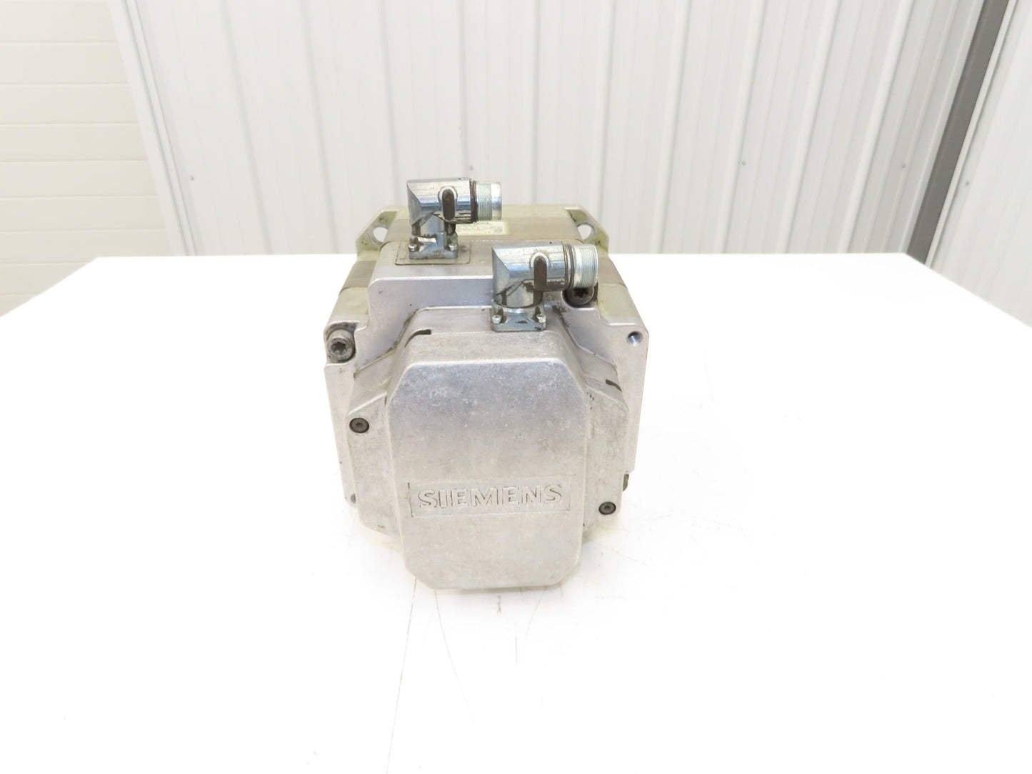 Siemens 1FK7100-5AF71-1AH0 Servo Motor 3000 RPM