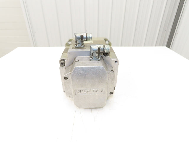 Siemens 1FK7100-5AF71-1AH0 Servo Motor 3000 RPM