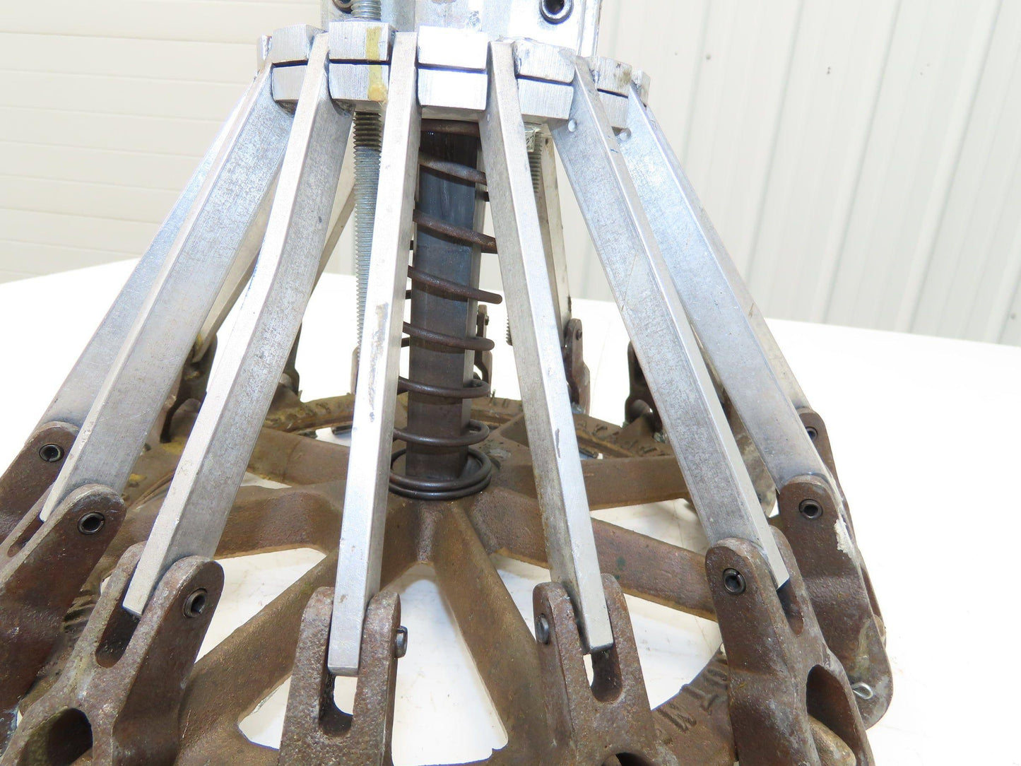 Cary 26WLUS Sparkless Manual Closing Tool 11.25" 5 Gallon Pail Lidder Steel