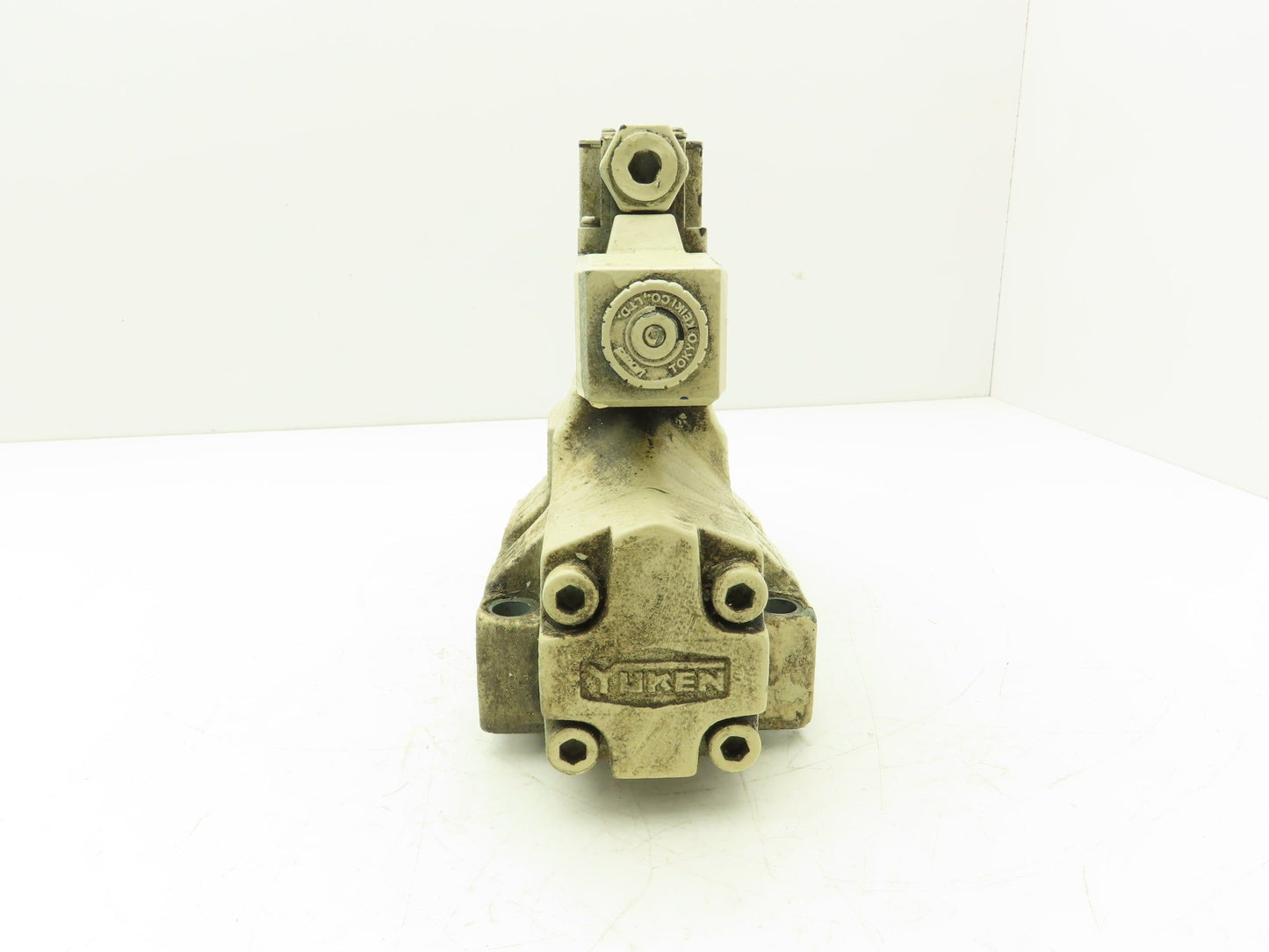 Yuken Vickers DG4V-3-6C-M-P7-H-7-50-JA100 Directional Valve DHG-06-3CI3-ET-5036