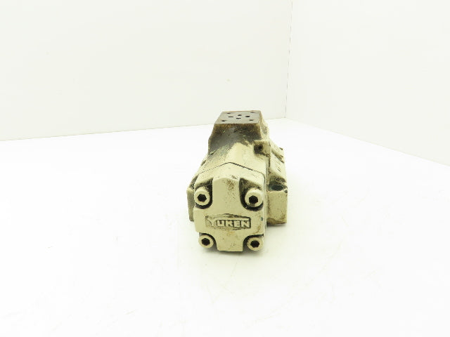 Yuken DHG-06-3C4-5033 Hydraulic Directional Valve