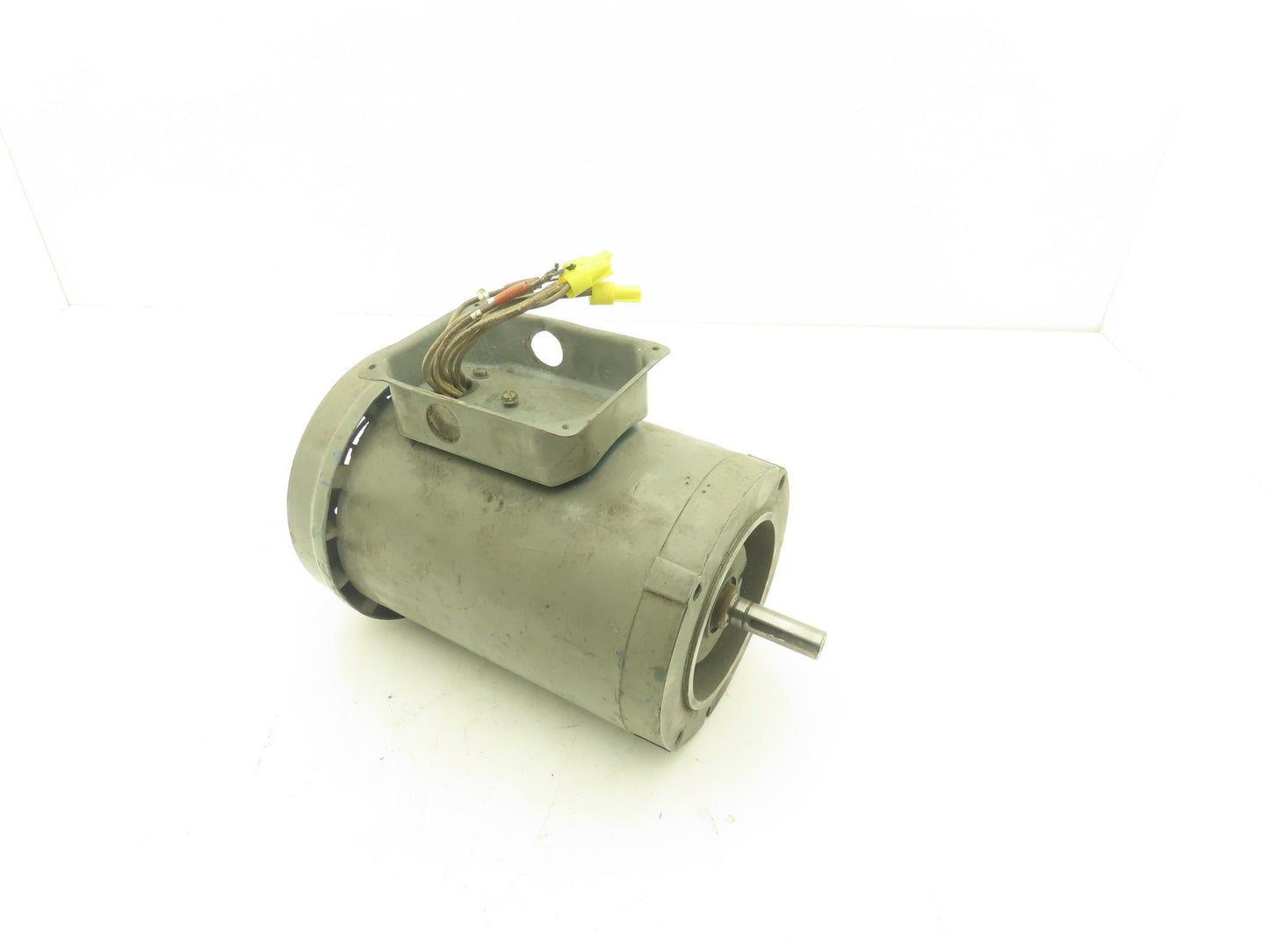 Reliance B77C8071P AC Motor 1.5Hp 3450RPM 240/480V 3Ph FK56C Frame TEFC