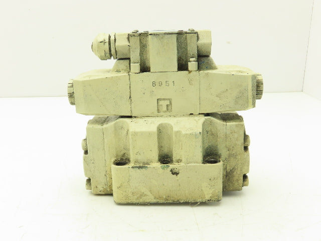 Vickers DG4V-3-6C-M-P7-H-7-50-JA100 Directional Valve DG3V-7-3C-E-T-10-JA-SM07-Z