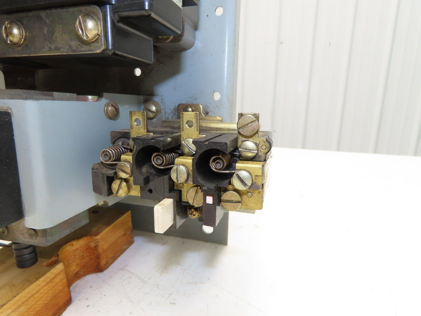 Furnas 14KF32AF Contactor Motor Starter Assembly 120V Coil 200Hp 3PH 600V