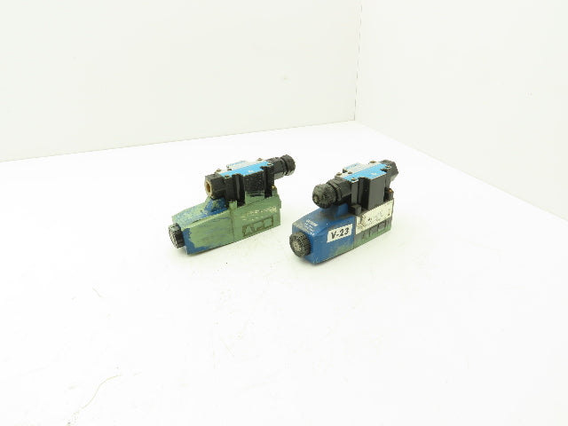 Vickers DG4V-3-2A-M-P7-H-7-50-JA100 Directional Solenoid Valve 24VDC  Lot of 2