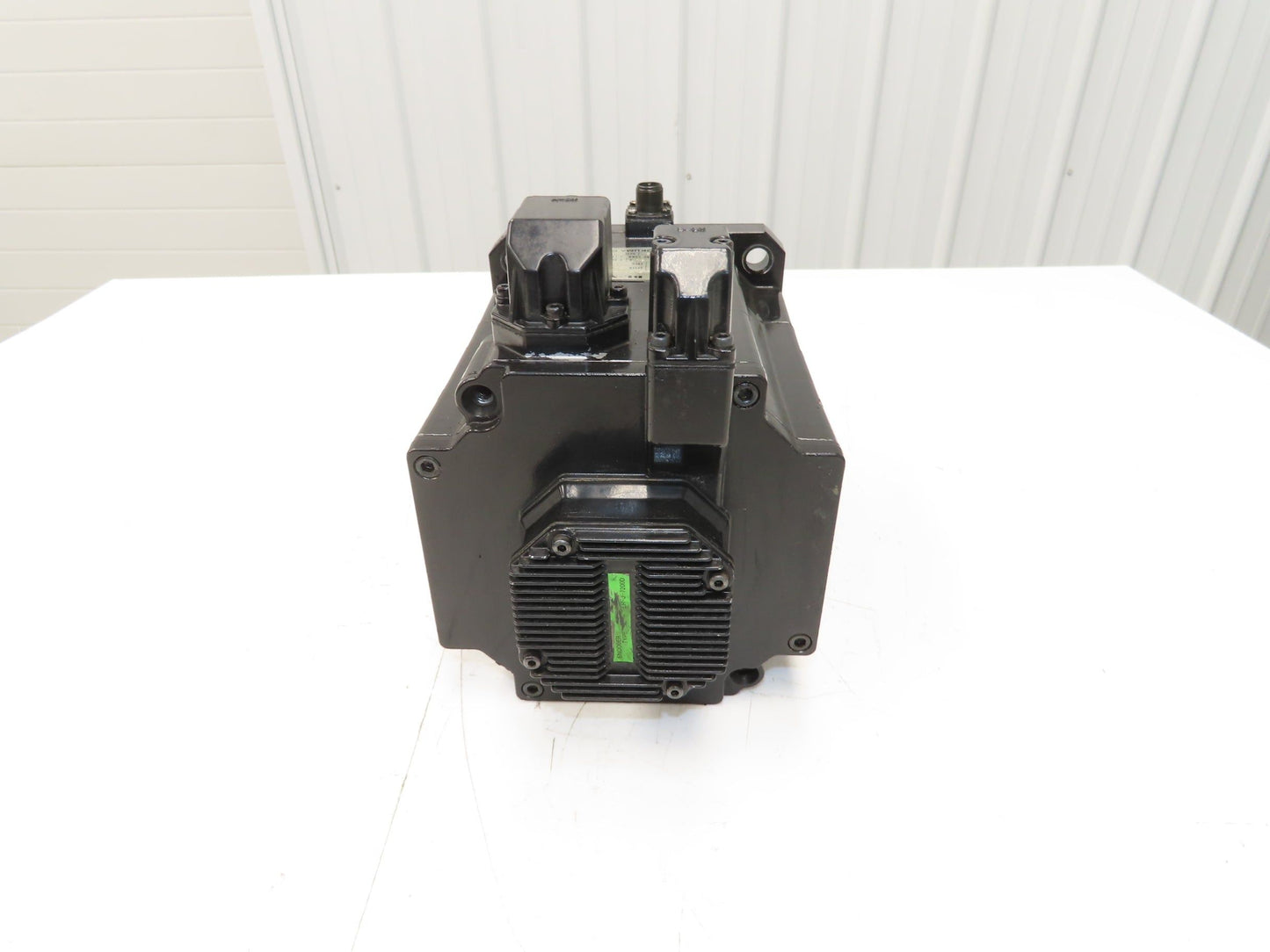 Okuma BL-MC100J-20SB AC Servo Motor 2kW 2000 RPM 133V 8.91A 3PH Encoder