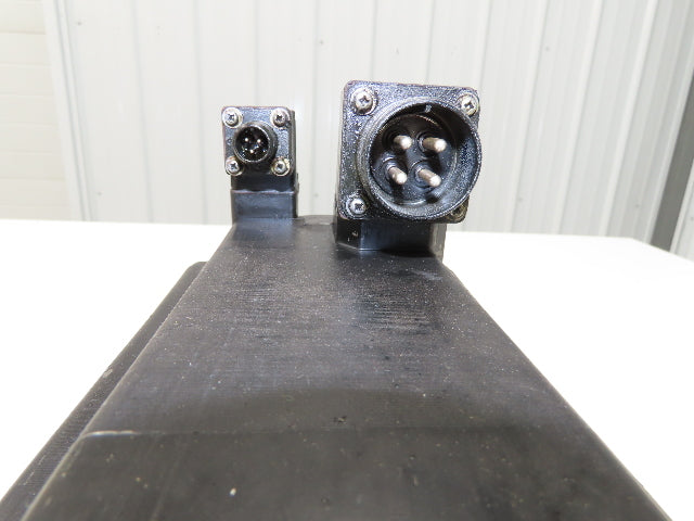 Okuma BL-MC140J-20T AC Servo Motor 2.8kW 133V 2000 RPM 3PH Encoder ER-J-7200D