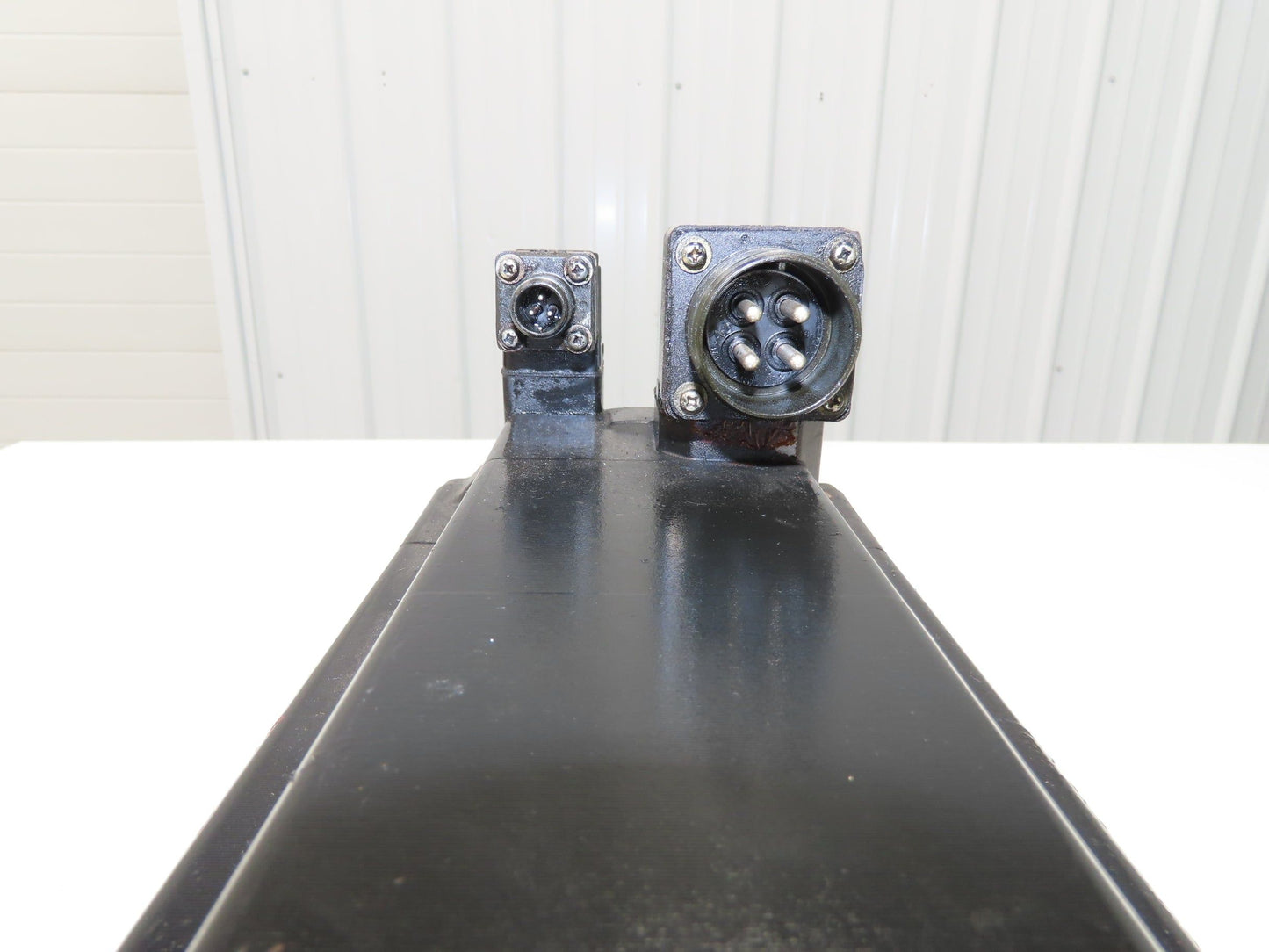 Okuma BL-MC190J-20T AC Servo Motor 3.9kW 2000 RPM 133V 16.9A 3PH Encoder