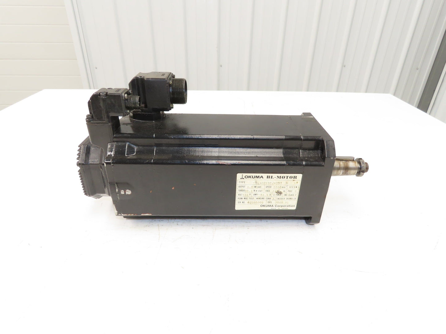 Okuma BL-MC190J-20T AC Servo Motor 3.9kW 2000 RPM 133V 16.9A 3PH Encoder