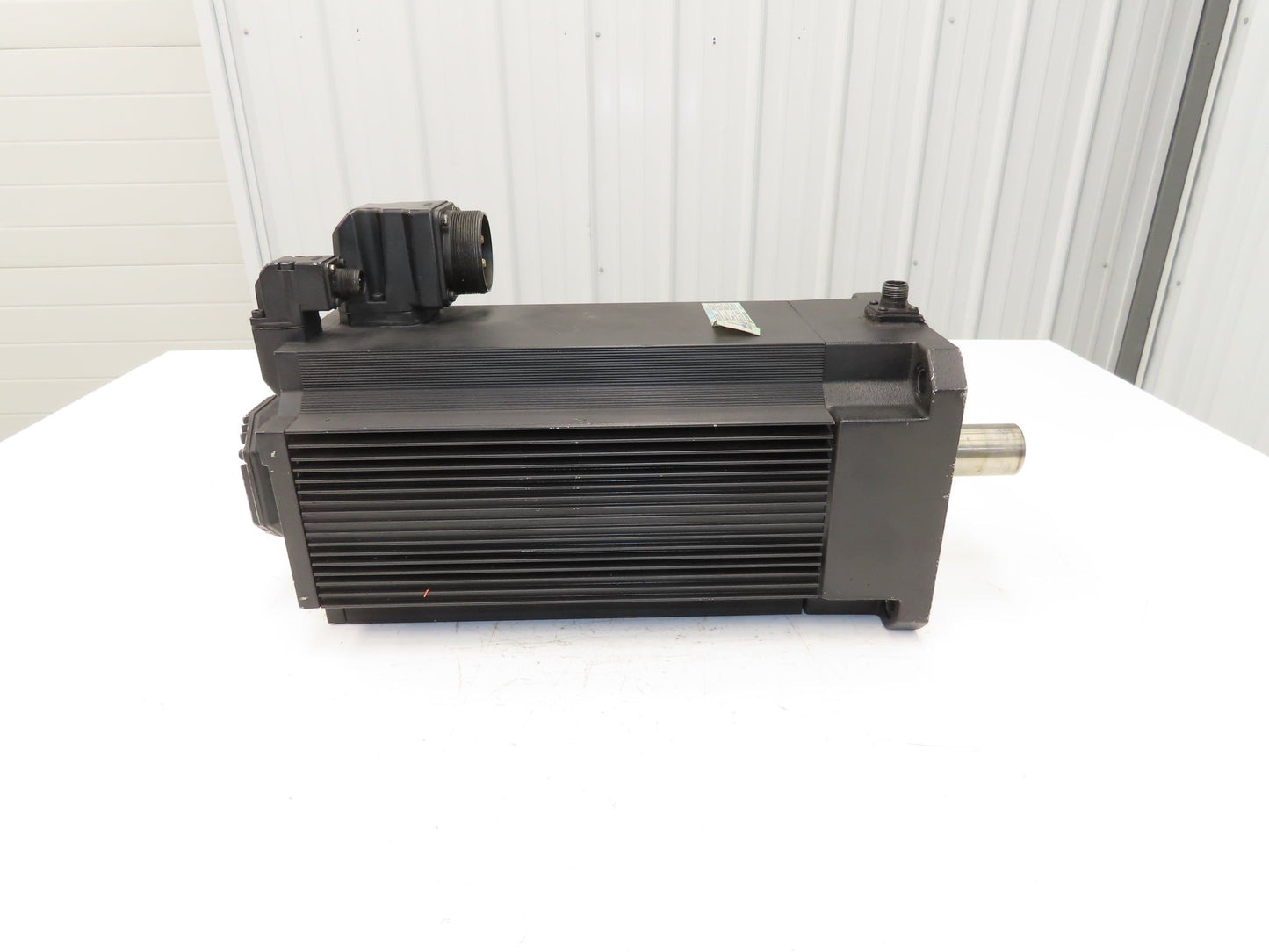 Okuma BL-MP500J-20SB AC Servo Motor 7.1kW 2000 RPM 132V 3PH Encoder ER-J-7200D