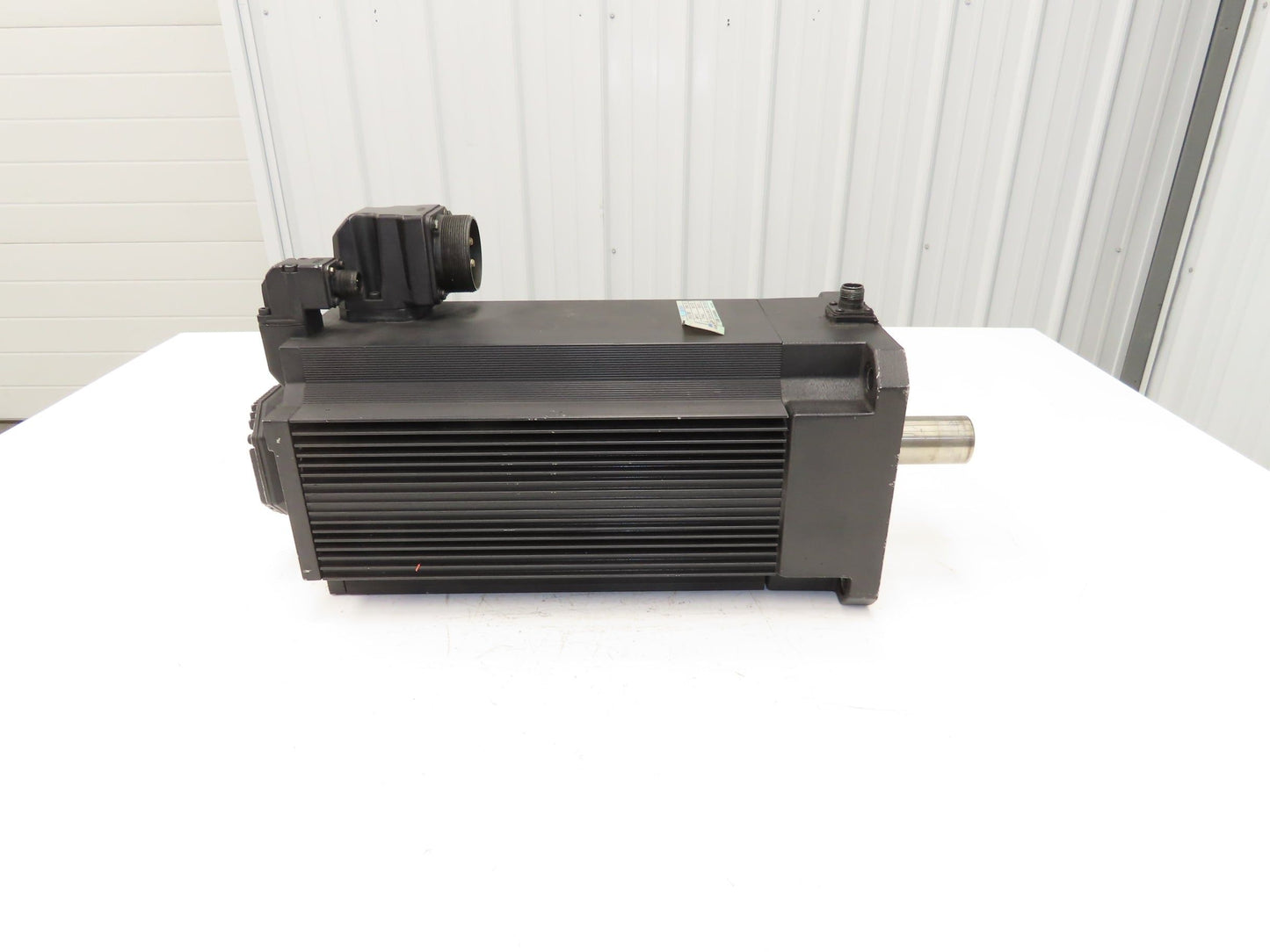 Okuma BL-MP500J-20SB AC Servo Motor 7.1kW 2000 RPM 132V 3PH Encoder ER-J-7200D