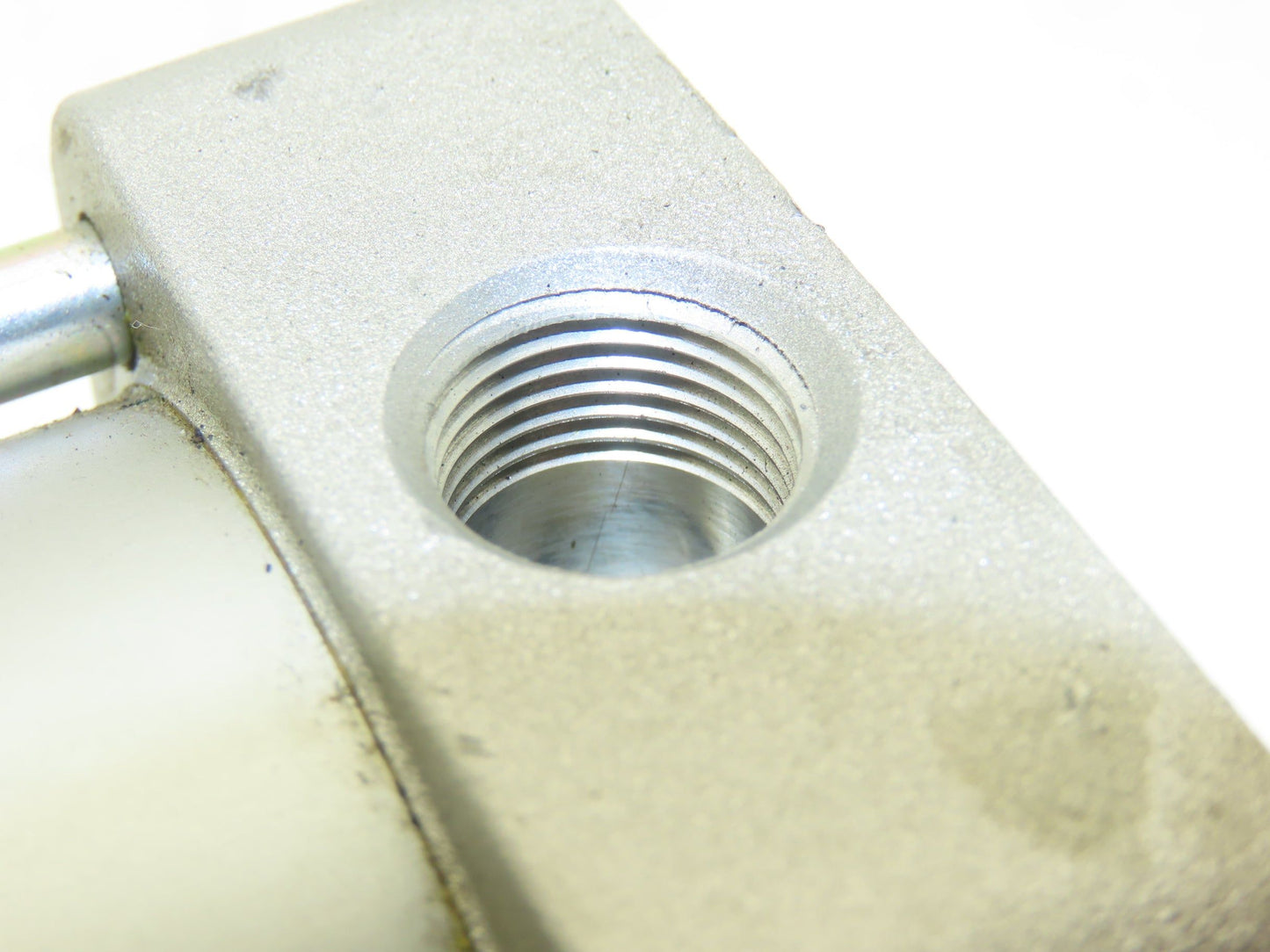 SMC NCDA1B250-0400 Pneumatic Air Cylinder 2-1/2" Bore 4" Stroke