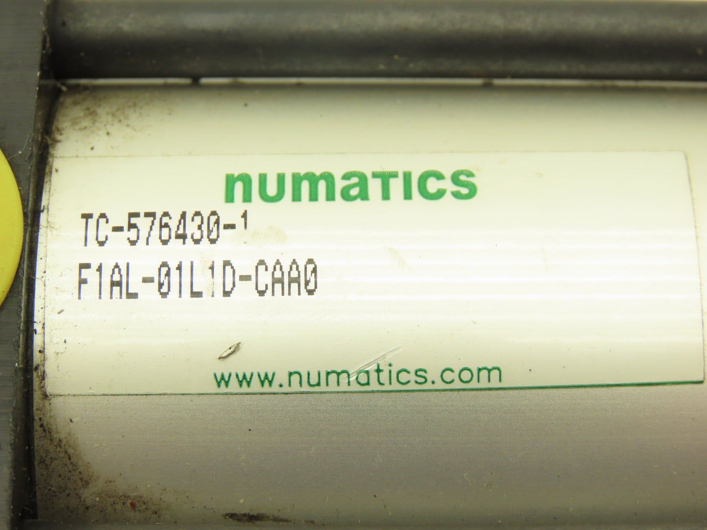 Numatics F1AL-01L1D-CAA0 Pneumatic Air Cylinder 2" Bore 1.68" Stroke
