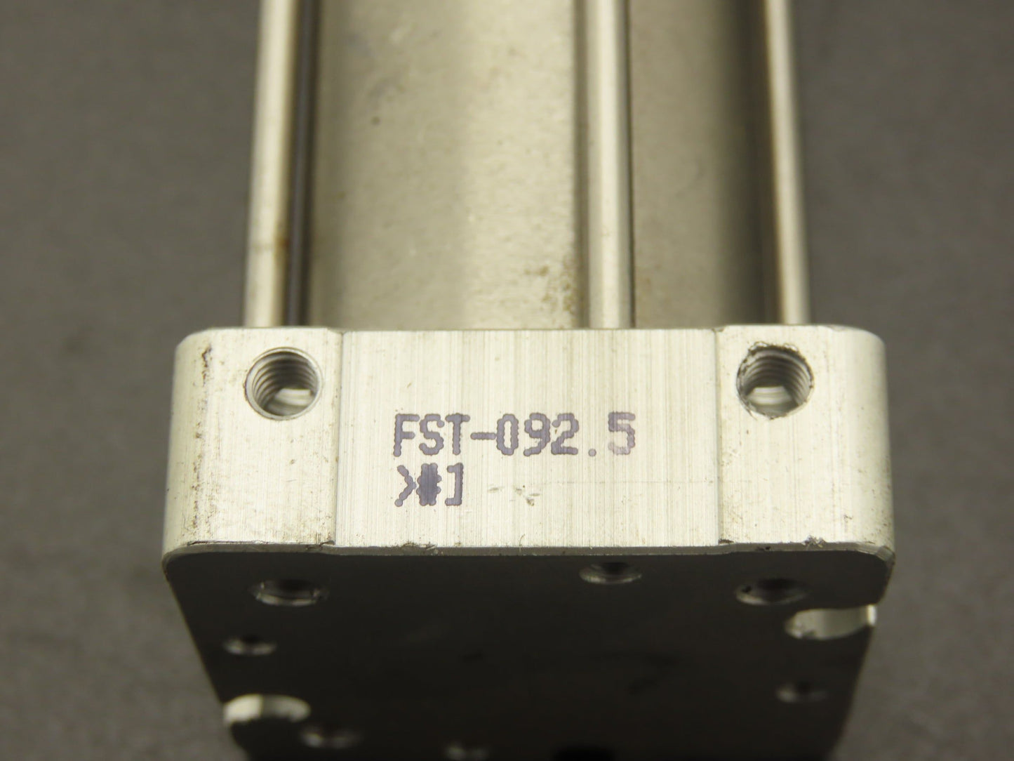 Bimba FST-092.5 Pneumatic Cylinder 1-1/16" Bore 2.5" Stroke Flat-2 Lot of 2
