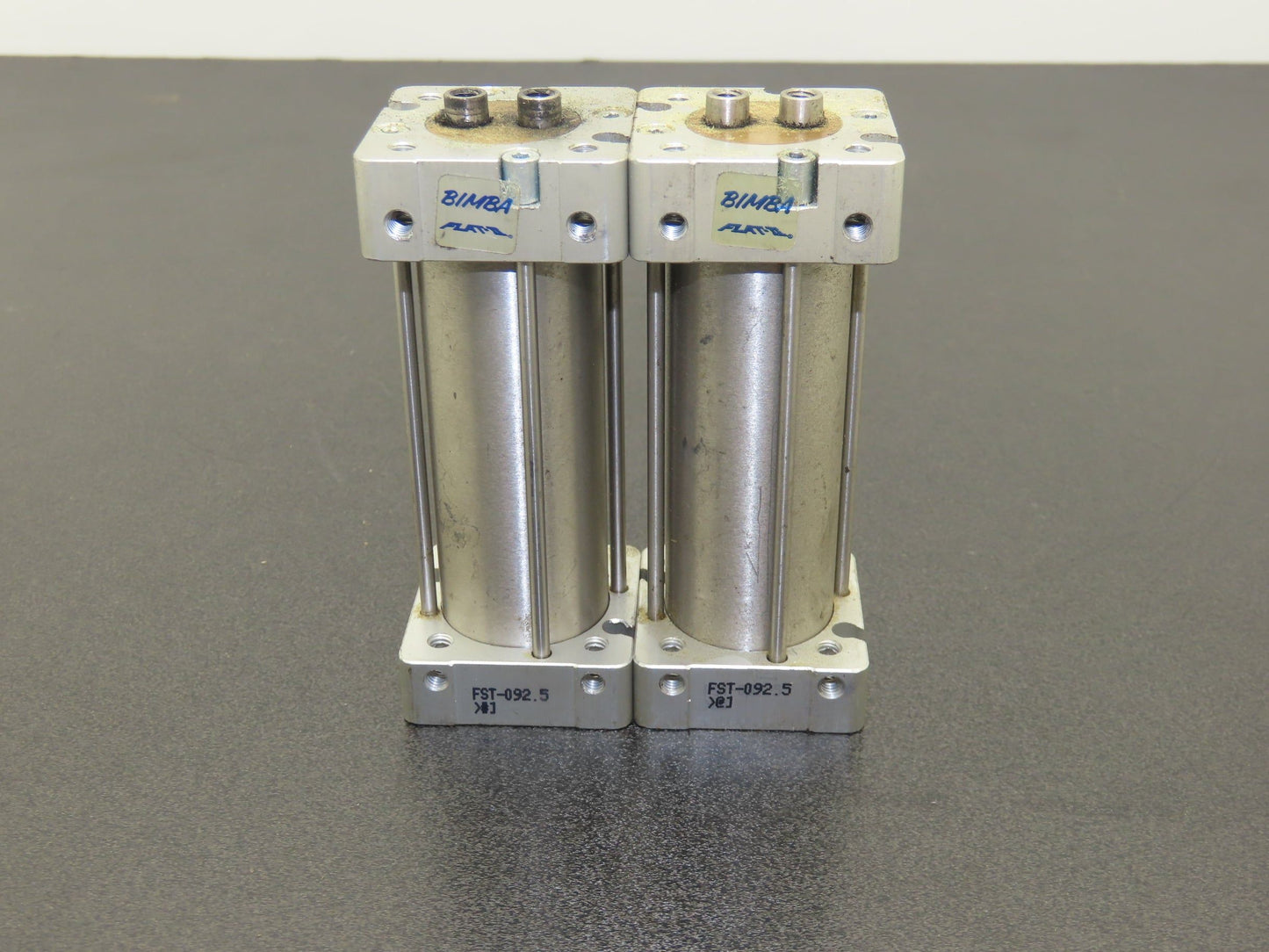 Bimba FST-092.5 Pneumatic Cylinder 1-1/16" Bore 2.5" Stroke Flat-2 Lot of 2