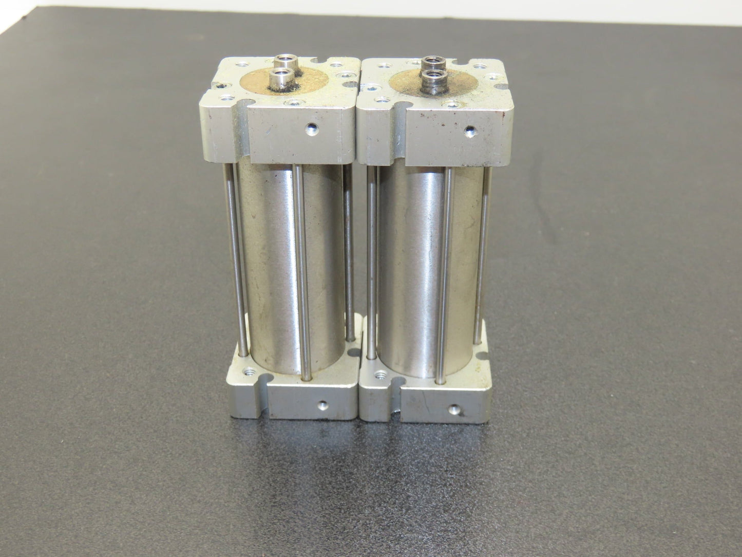 Bimba FST-092.5 Pneumatic Cylinder 1-1/16" Bore 2.5" Stroke Flat-2 Lot of 2