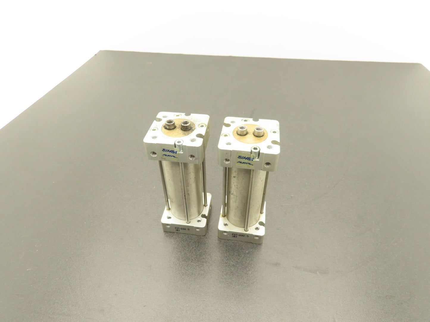 Bimba FST-092.5 Pneumatic Cylinder 1-1/16" Bore 2.5" Stroke Flat-2 Lot of 2