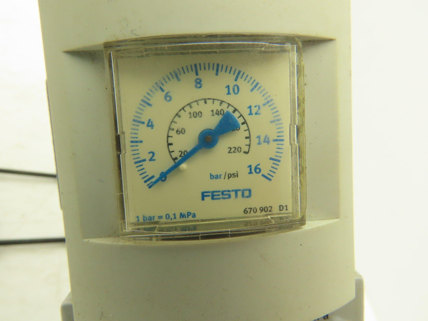 Festo MS6-LFR-3/8-D7-E-R-M-AS Regulator Filter Gauge 300/180 psi 3/8" NPT