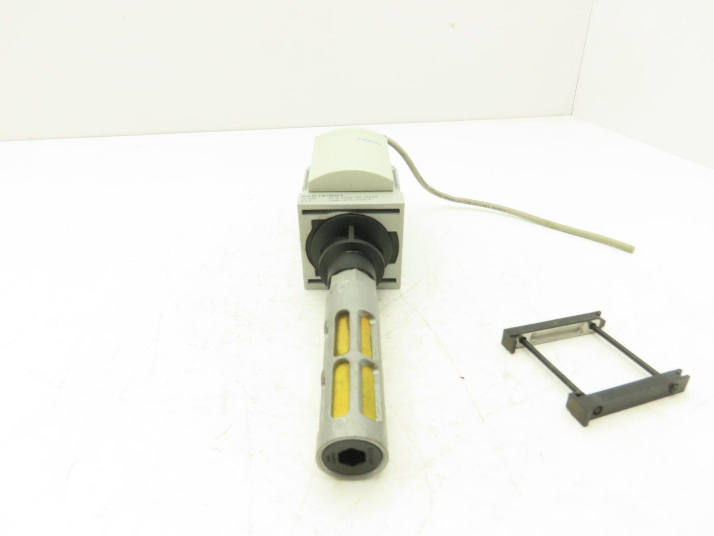 Festo MS6-EE-3/8-10V24-S Solenoid Shutoff Valve 145 psi 3/8" NPT 24VDC