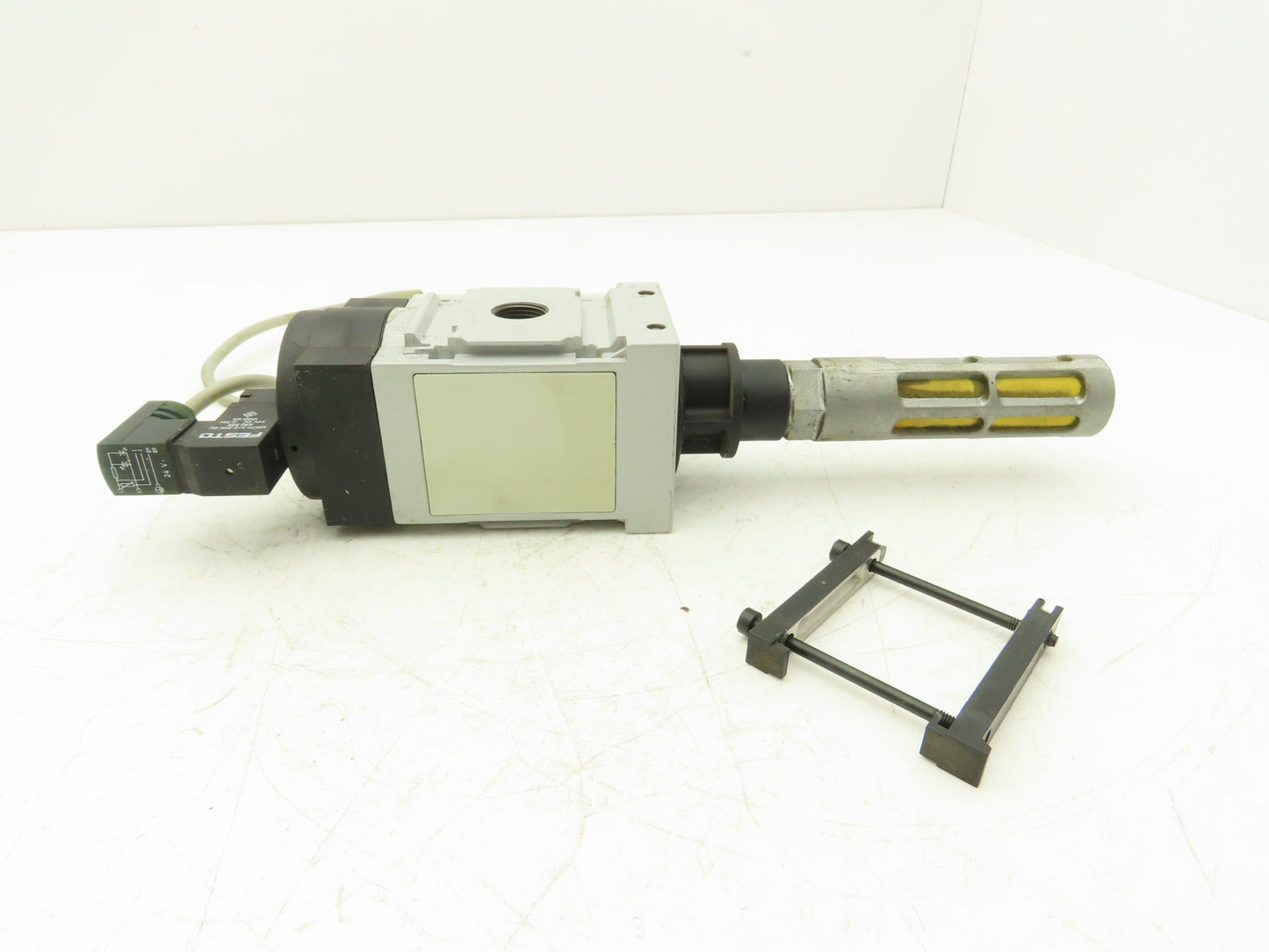Festo MS6-EE-3/8-10V24-S Solenoid Shutoff Valve 145 psi 3/8" NPT 24VDC