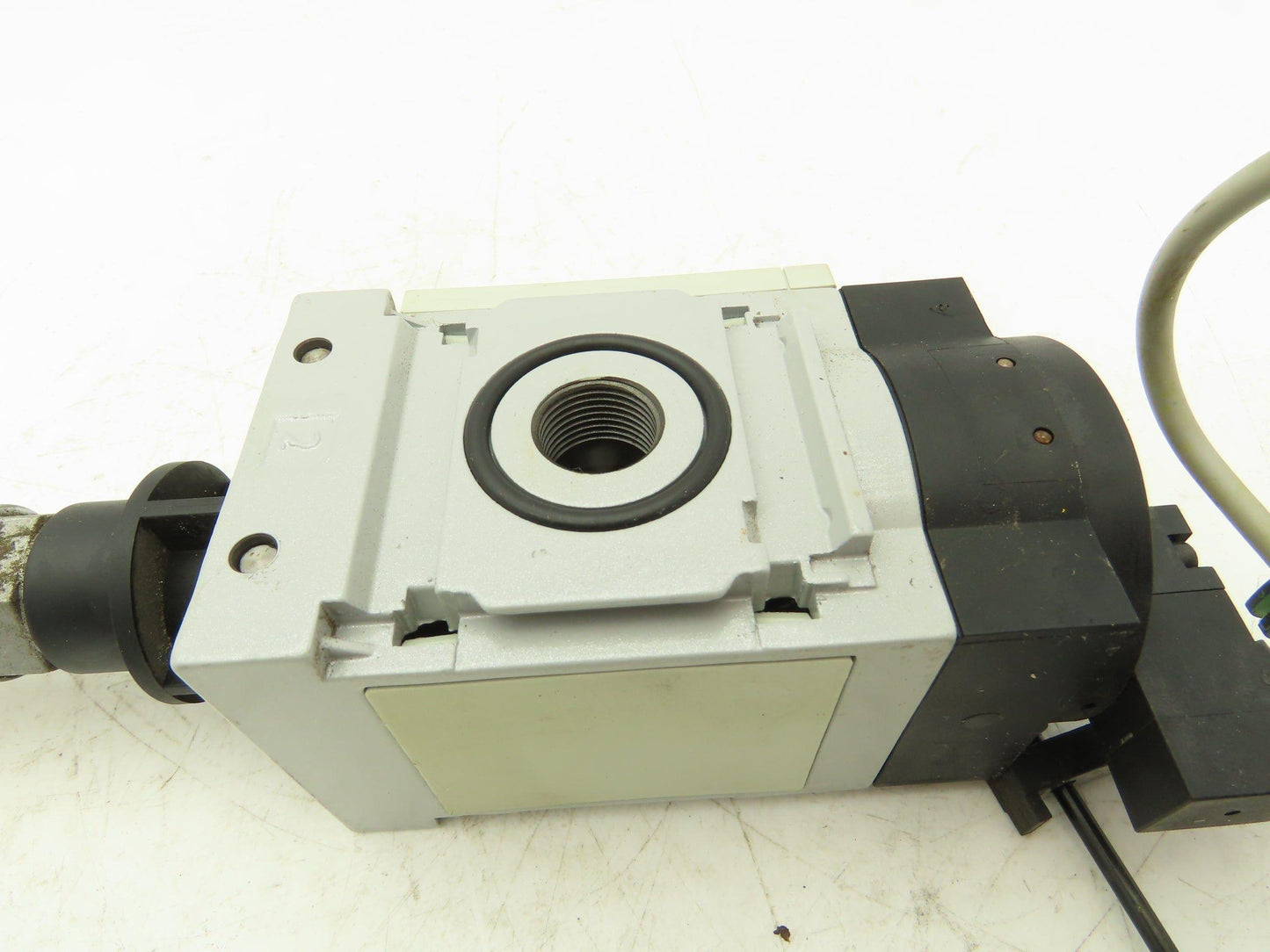 Festo MS6-EE-3/8-10V24-S Solenoid Shutoff Valve 145 psi 3/8" NPT 24VDC