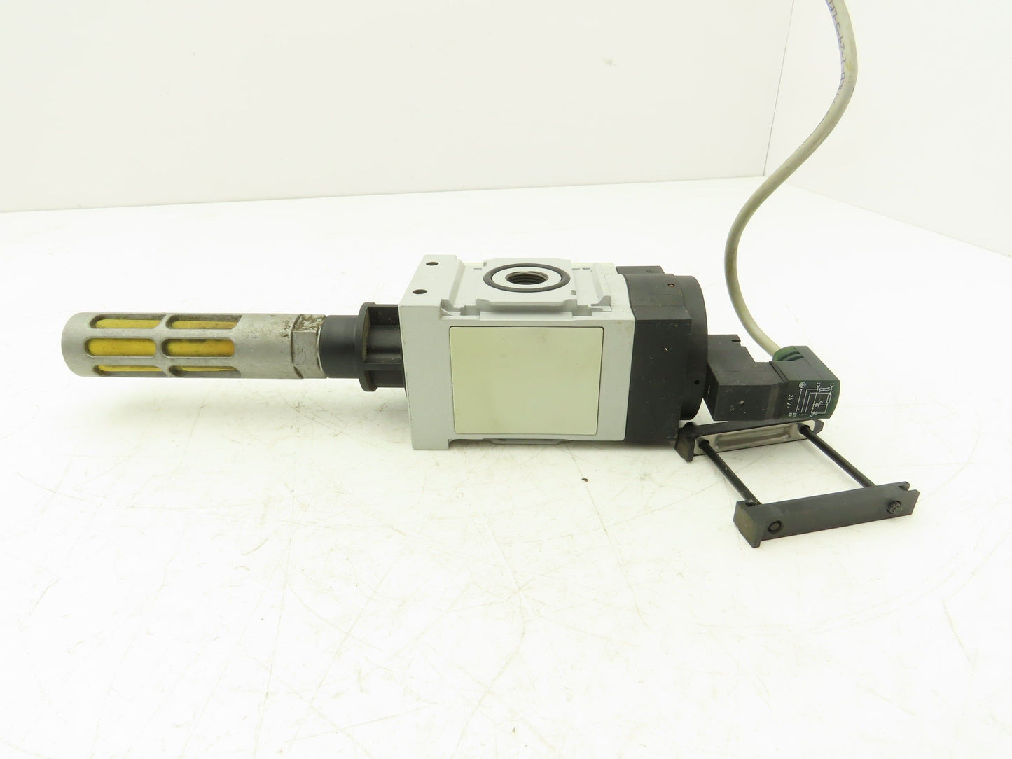 Festo MS6-EE-3/8-10V24-S Solenoid Shutoff Valve 145 psi 3/8" NPT 24VDC